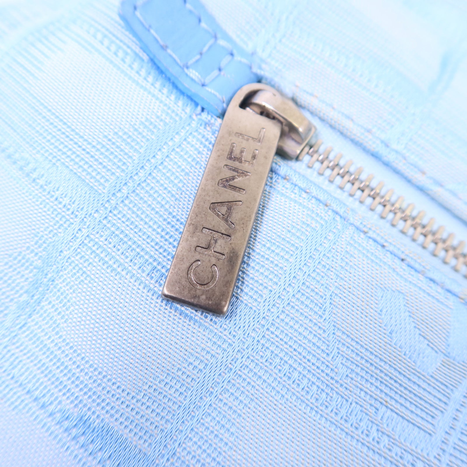 CHANEL 尼龍Travel Line Tote Bag銀扣手挽袋