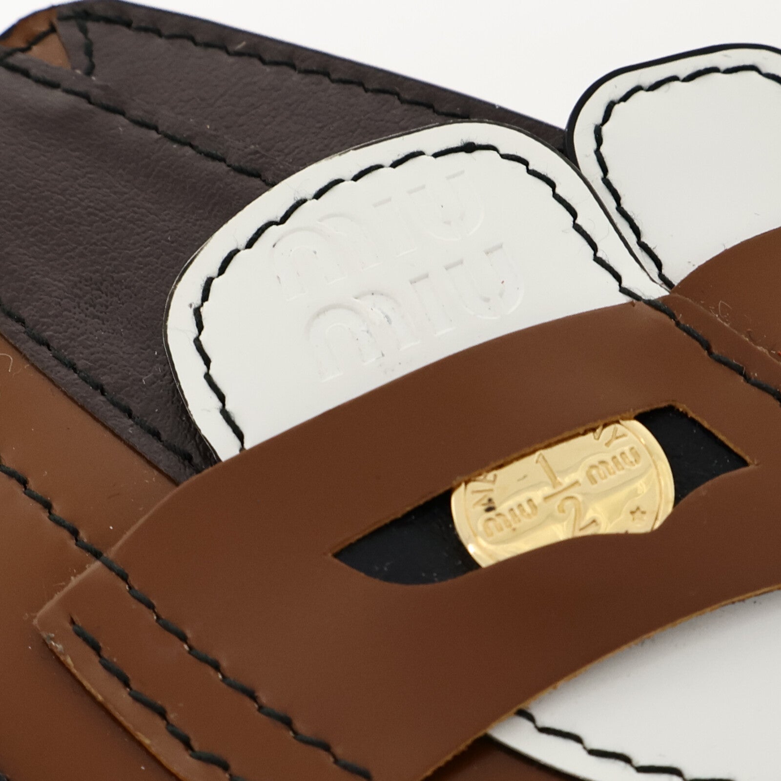 Miu Miu 牛皮皮革Penny Loafer Charm Keychain鎖匙扣