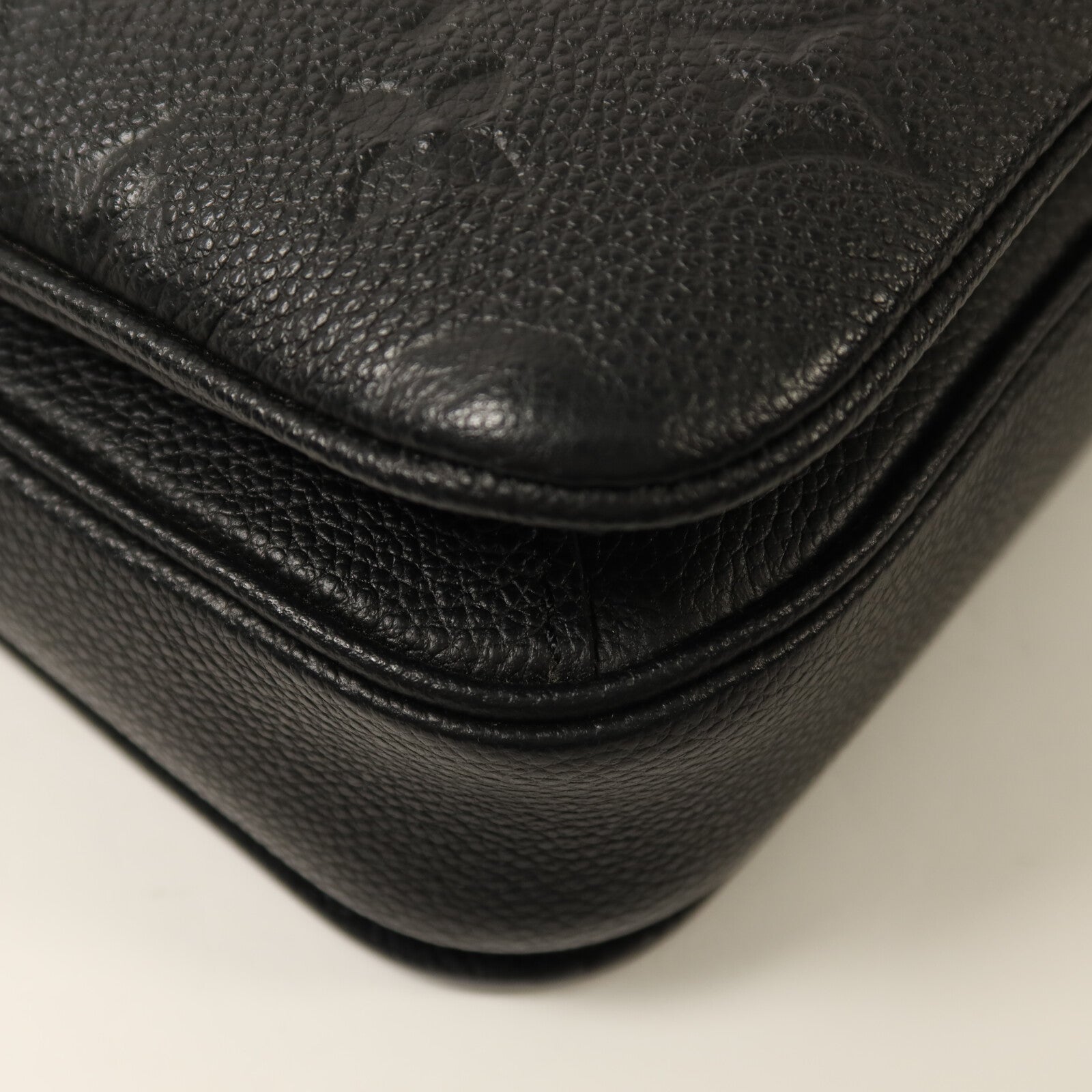 LOUIS VUITTON Monogram Empreinte Pochette Metis金扣手挽肩背兩用袋