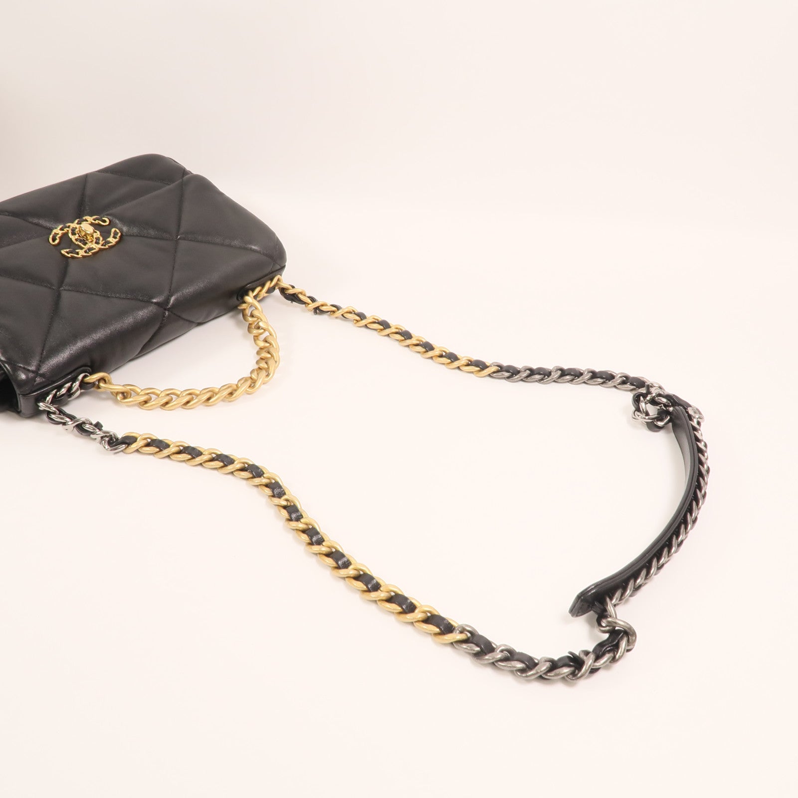 CHANEL 羊皮皮革C19 Small手挽肩背兩用袋