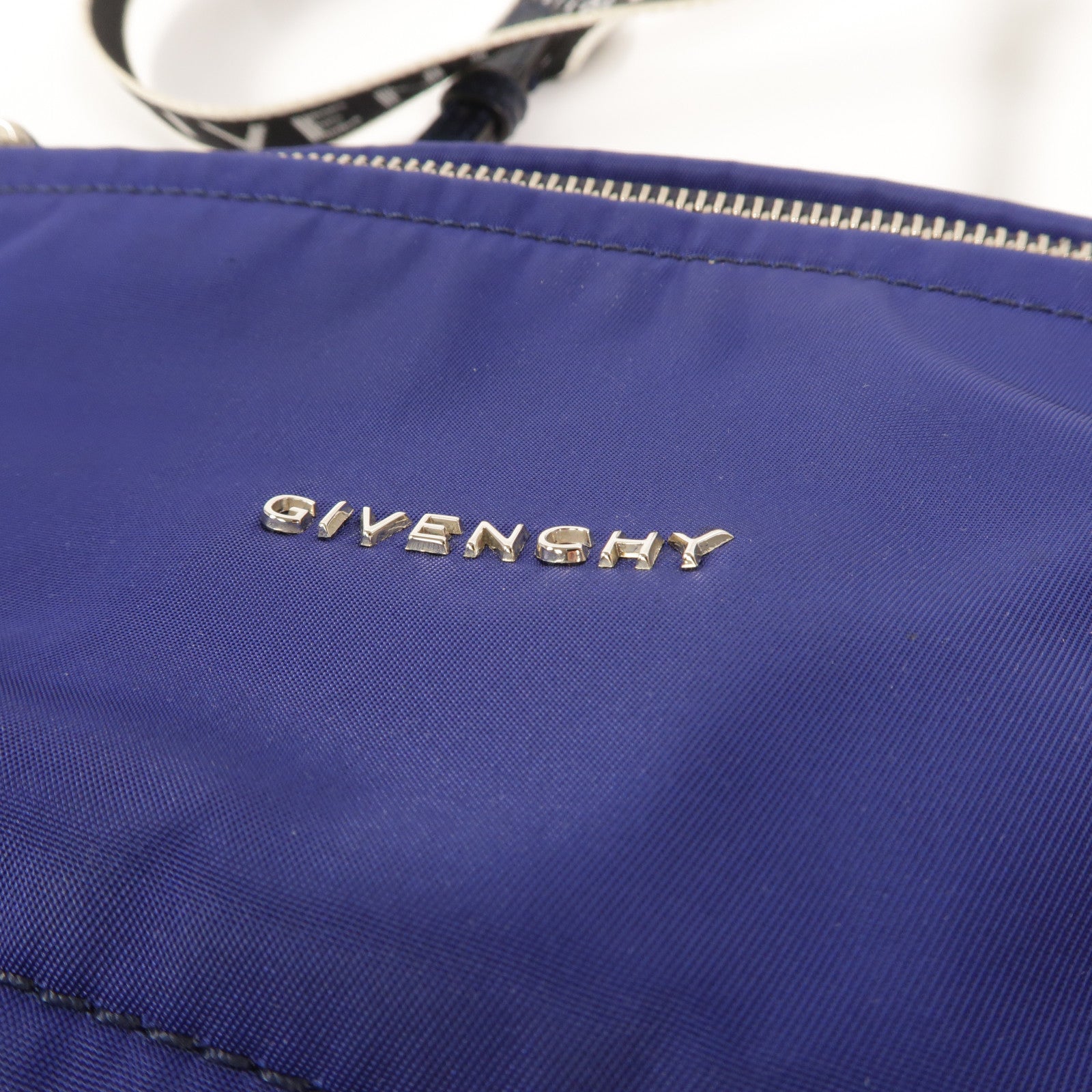 GIVENCHY 尼龍Mini Pandora肩背袋