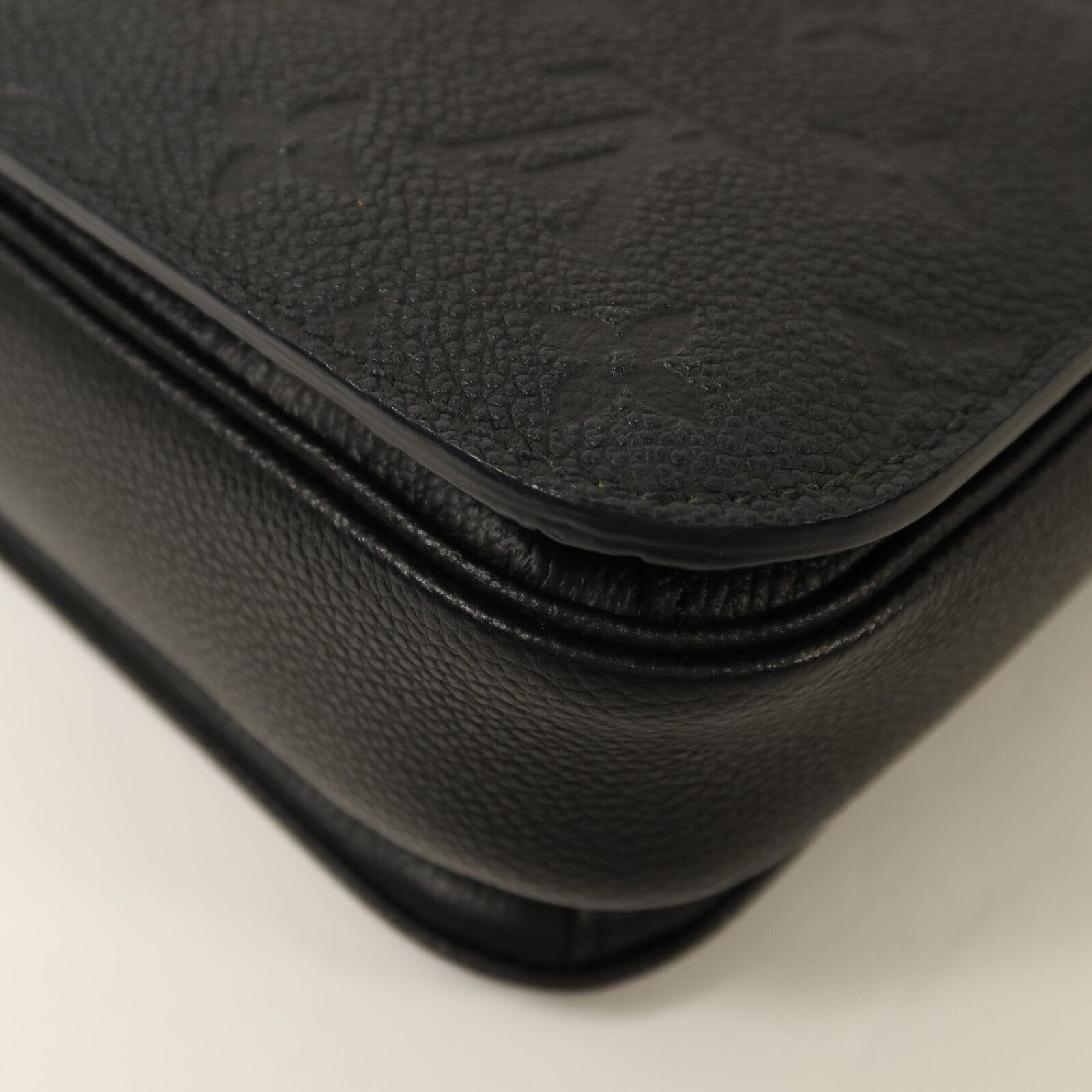 LOUIS VUITTON Monogram Empreinte Pochette Metis金扣手挽肩背兩用袋
