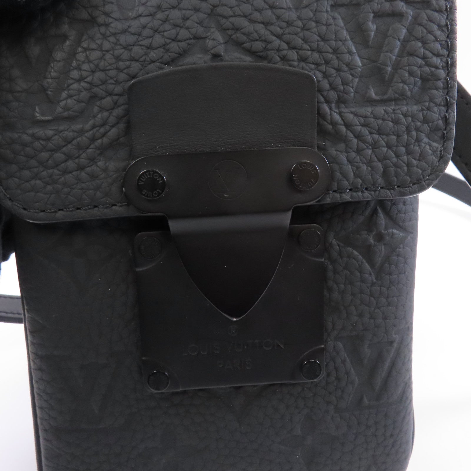 LOUIS VUITTON Monogram Taurillon S Lock Sling Bag肩背袋黑色