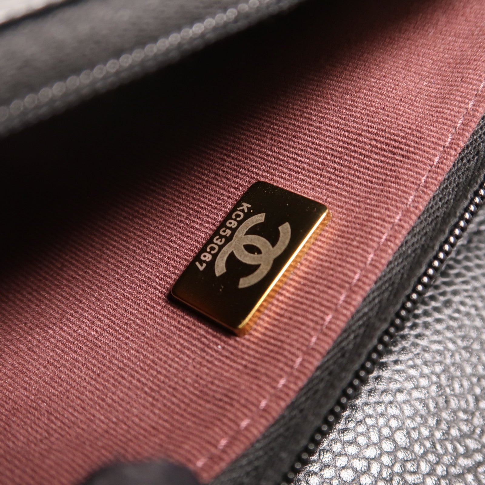 CHANEL 牛皮皮革WOC Wallet On Chain鏈帶肩背袋