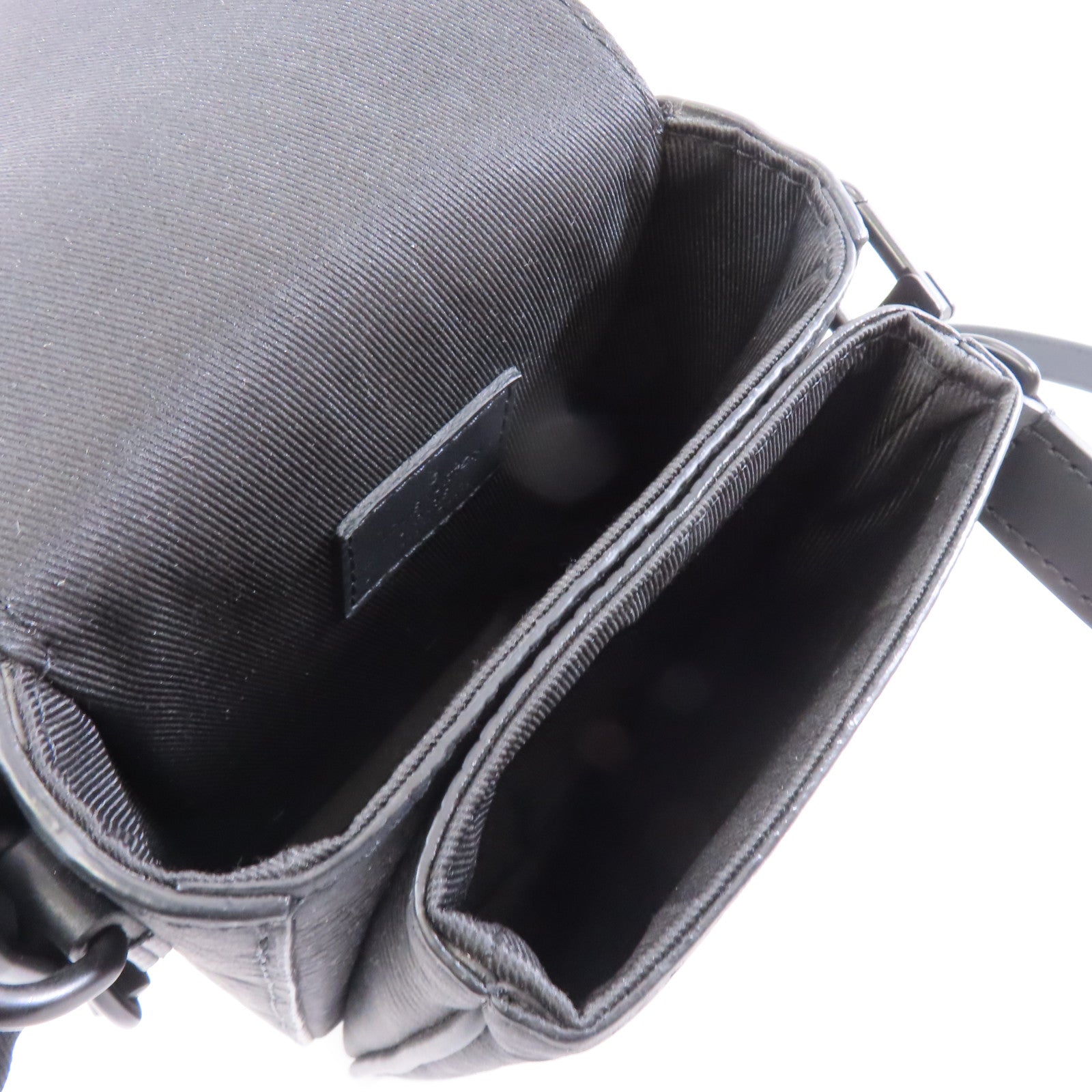 LOUIS VUITTON Monogram Taurillon S Lock Sling Bag肩背袋黑色