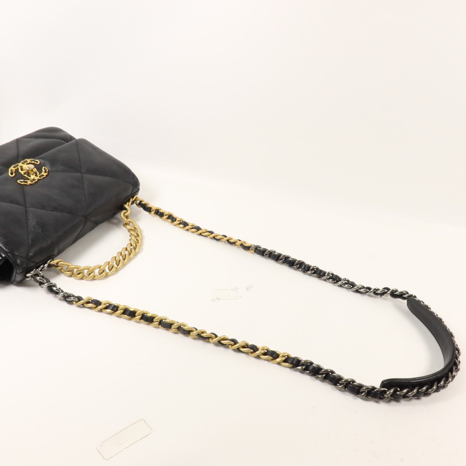 CHANEL 羊皮皮革C19 Small鏈帶手挽肩背兩用袋