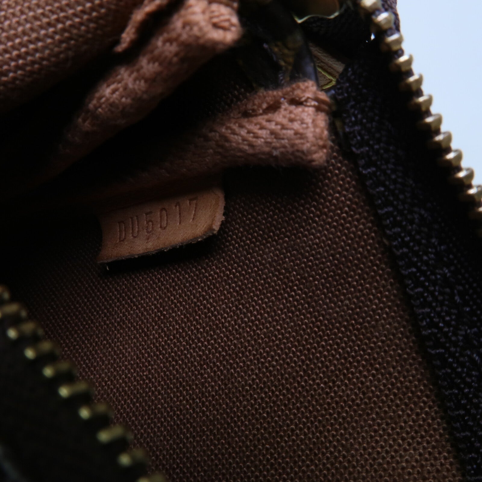 LOUIS VUITTON Monogram Mini Pochette Accessoires手挽袋