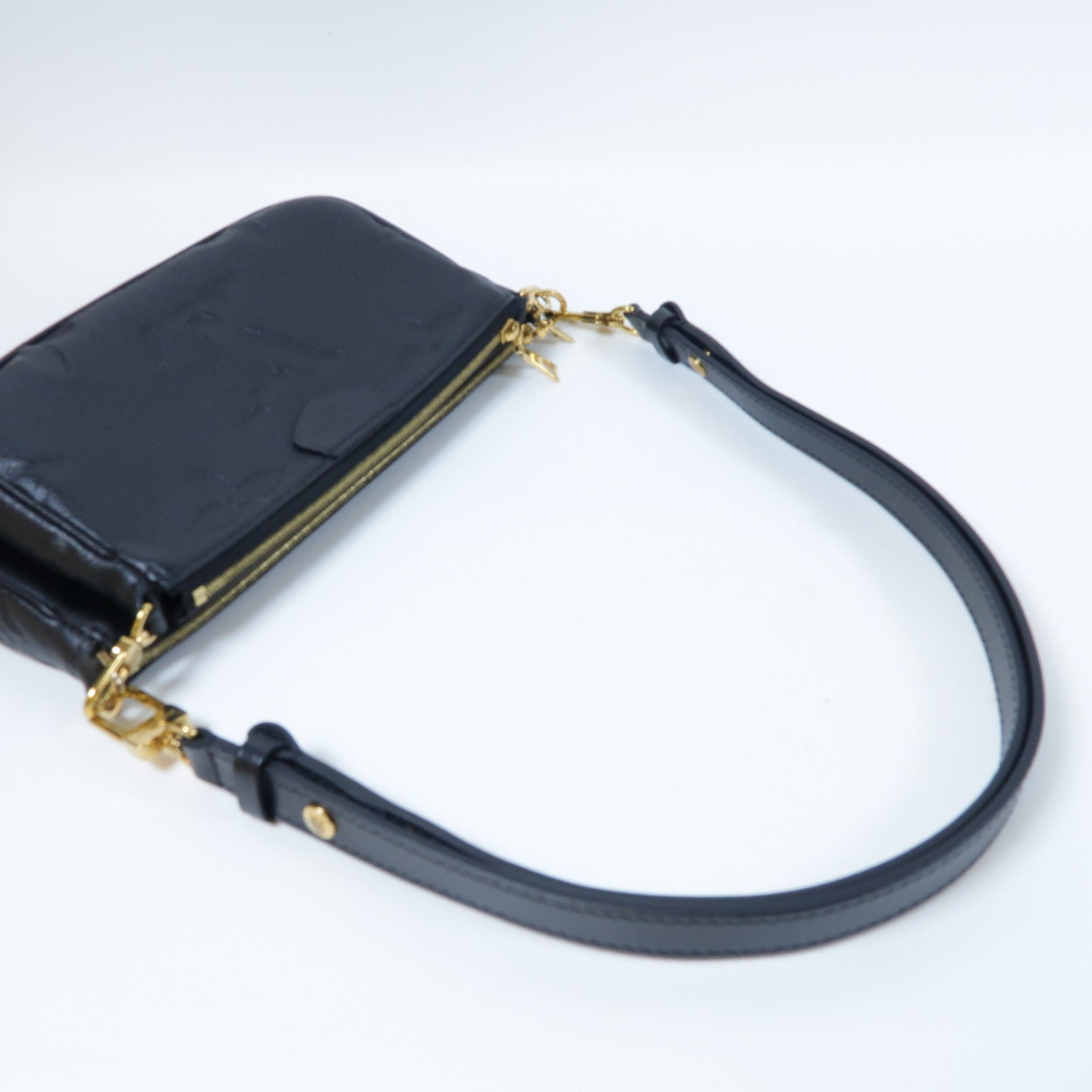 LOUIS VUITTON Monogram Empreinte Multi Pochette Accessoires金扣肩背袋黑色