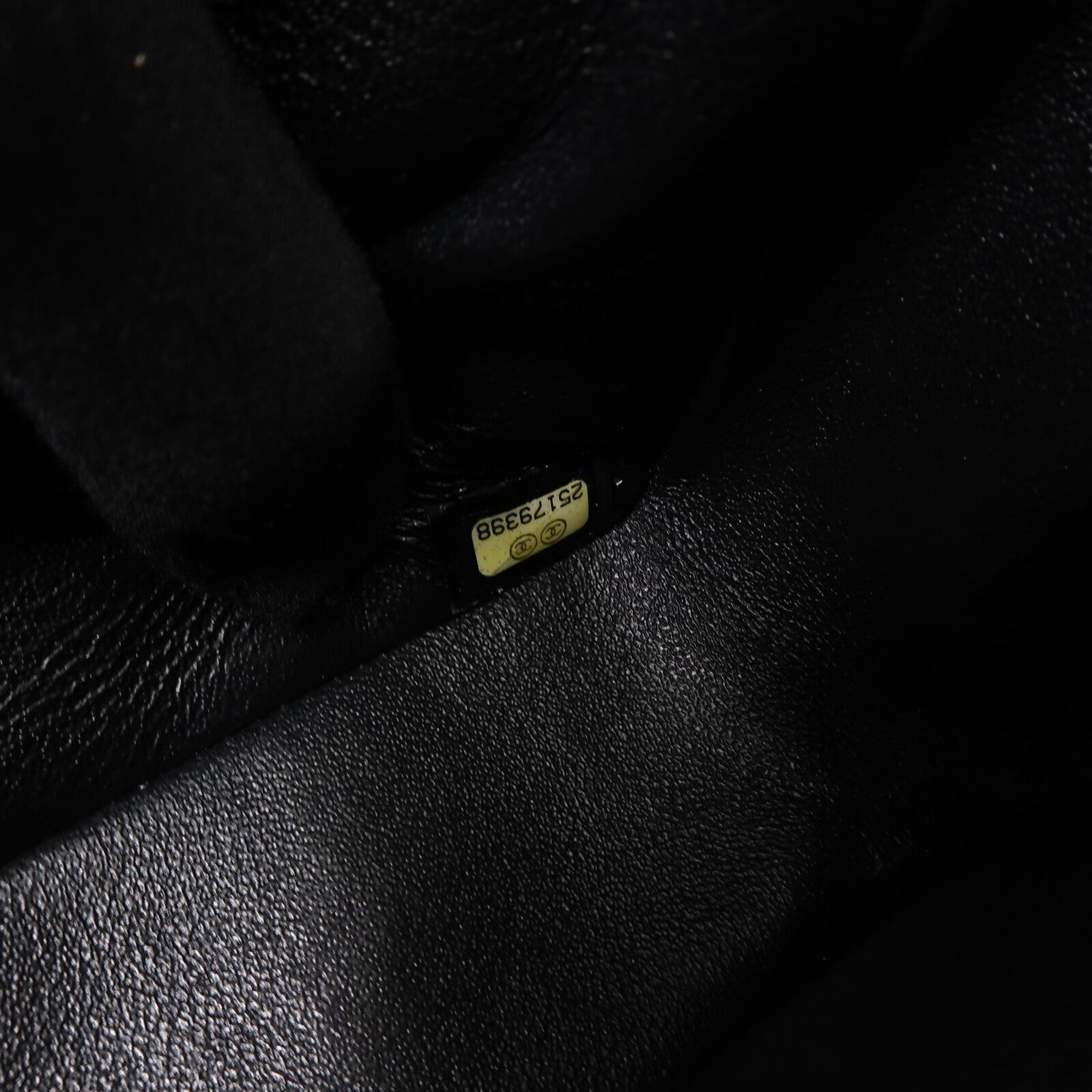CHANEL 牛皮皮革Classic 23鏈帶肩背袋