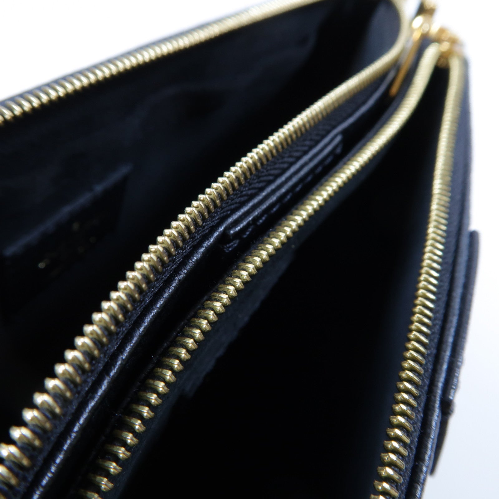 LOUIS VUITTON Monogram Empreinte Multi Pochette Accessoires金扣肩背袋黑色