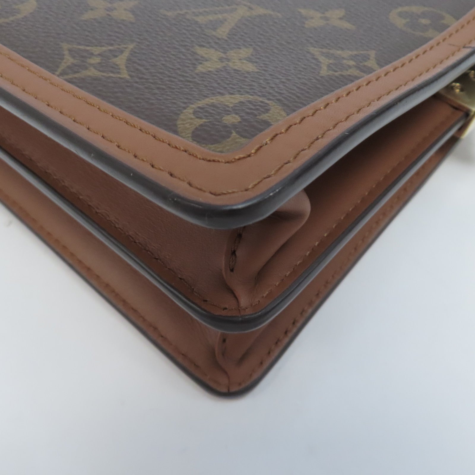 LOUIS VUITTON Monogram Reverse Mini Dauphine金扣肩背袋啡色