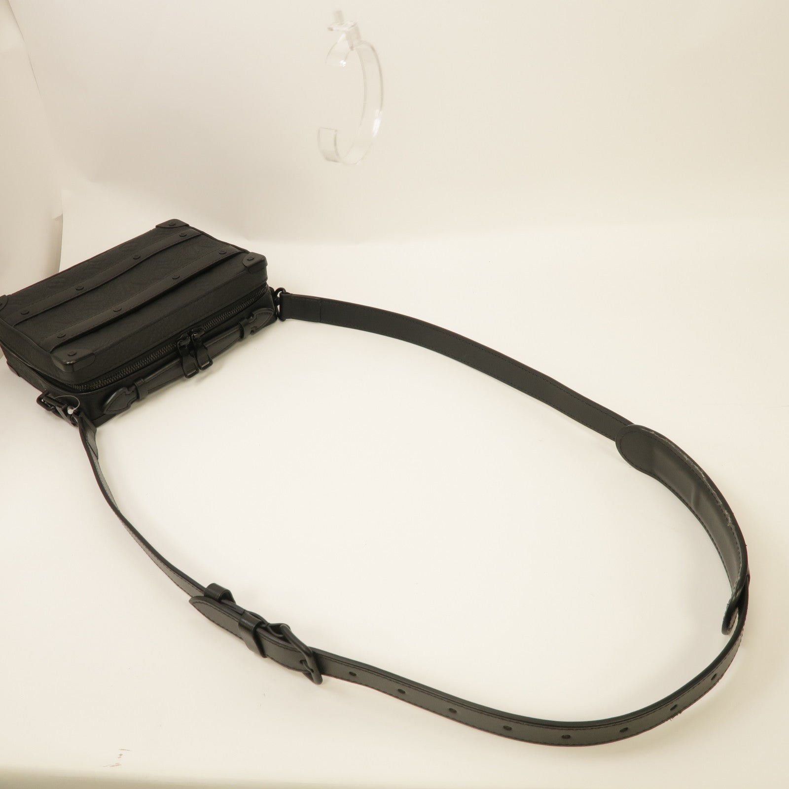 LOUIS VUITTON Monogram Taurillon皮革Handle Soft Trunk手挽肩背兩用袋黑色