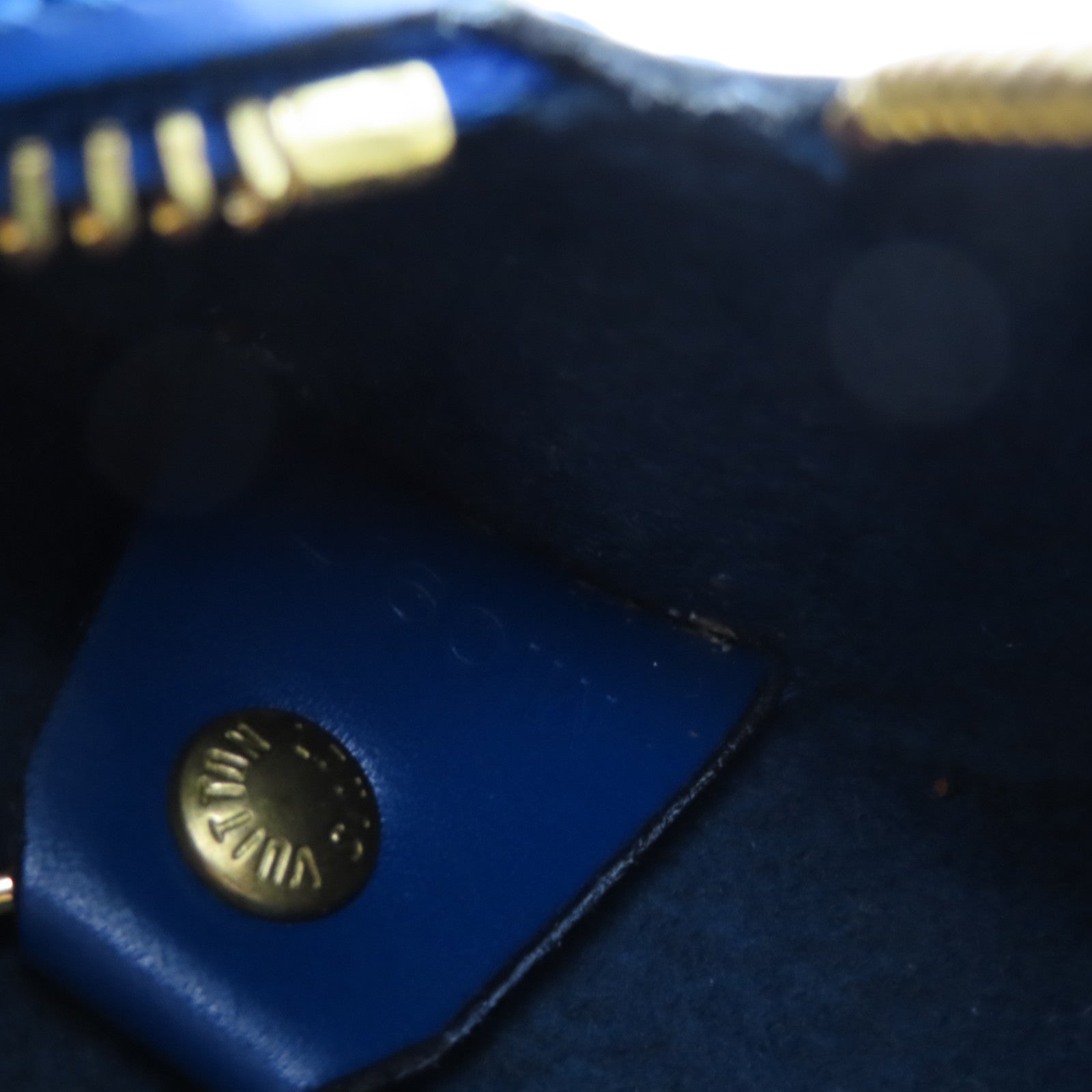 LOUIS VUITTON Epi Soufflot金扣肩背袋