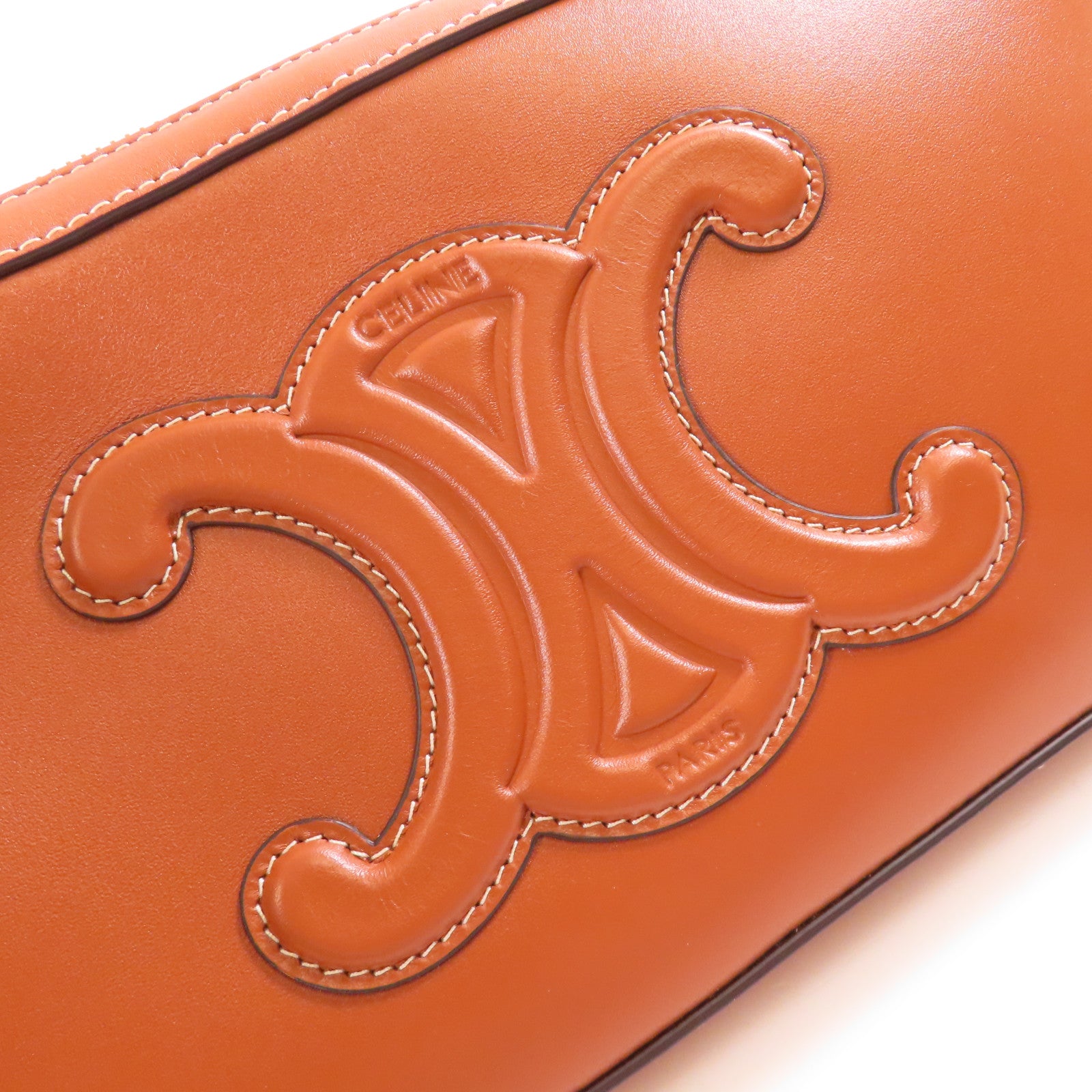 CELINE 牛皮皮革Cuir Triomphe金扣肩背袋