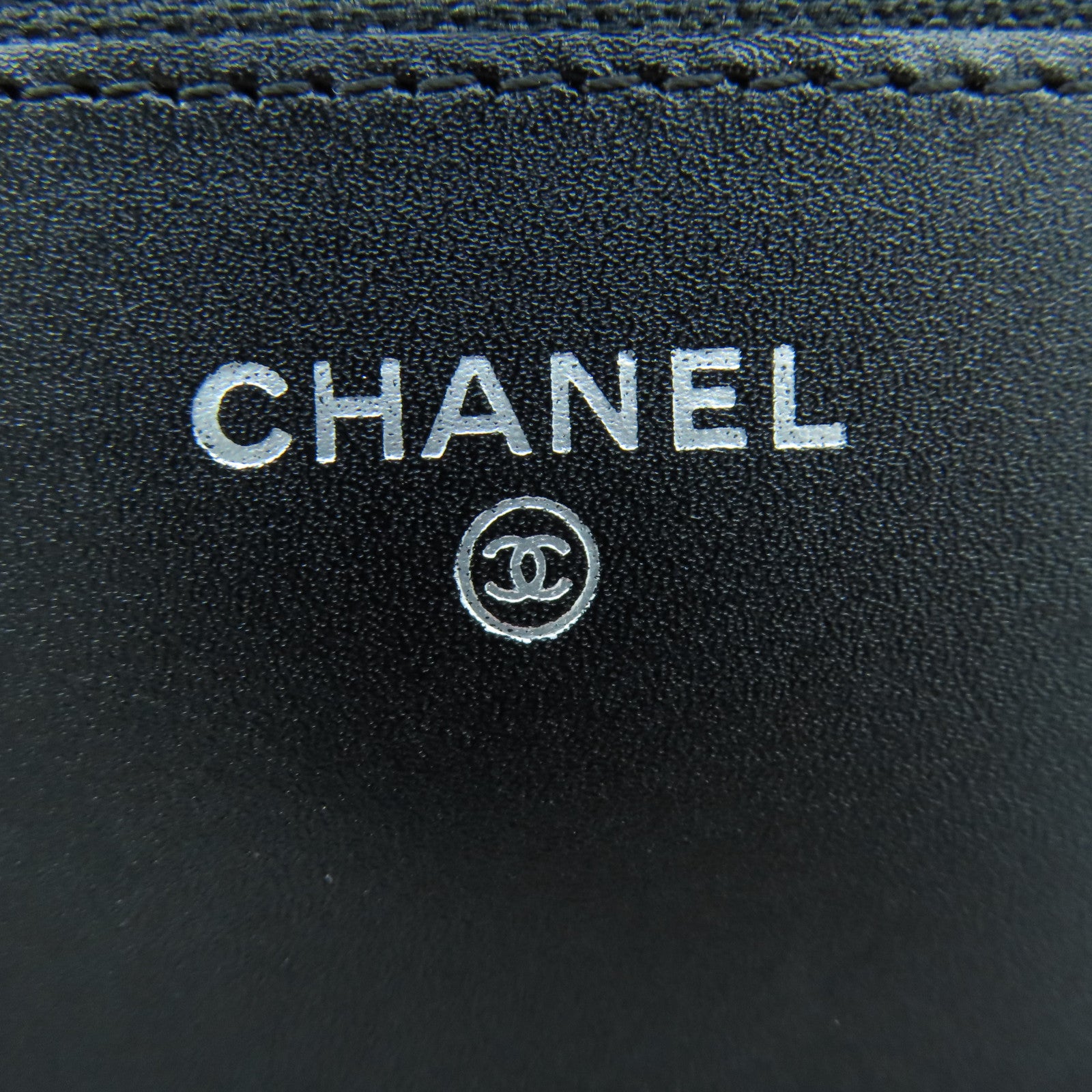CHANEL 【激減優惠】菱格牛皮皮革Cambon WOC銀扣鏈帶肩背袋黑色