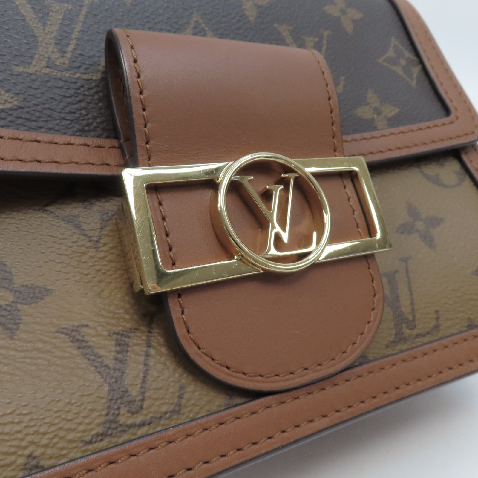 LOUIS VUITTON Monogram Reverse Mini Dauphine金扣肩背袋啡色