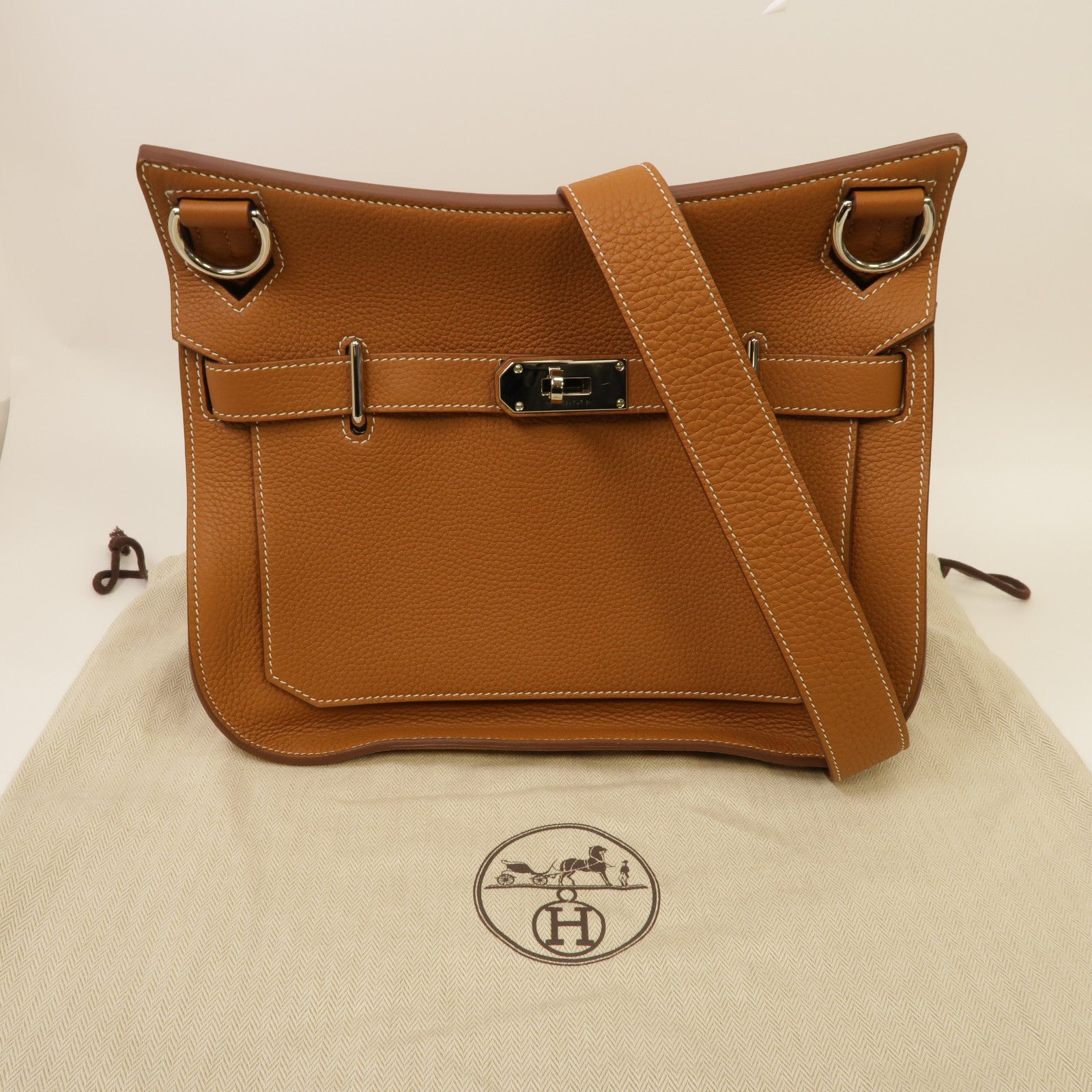 HERMES Clemence皮革Jypsiere 31銀扣肩背袋經典駝色