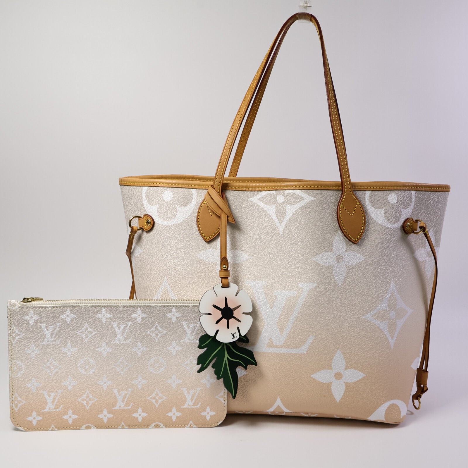 LOUIS VUITTON Monogram Gaint By The Pool Neverfull MM手挽袋