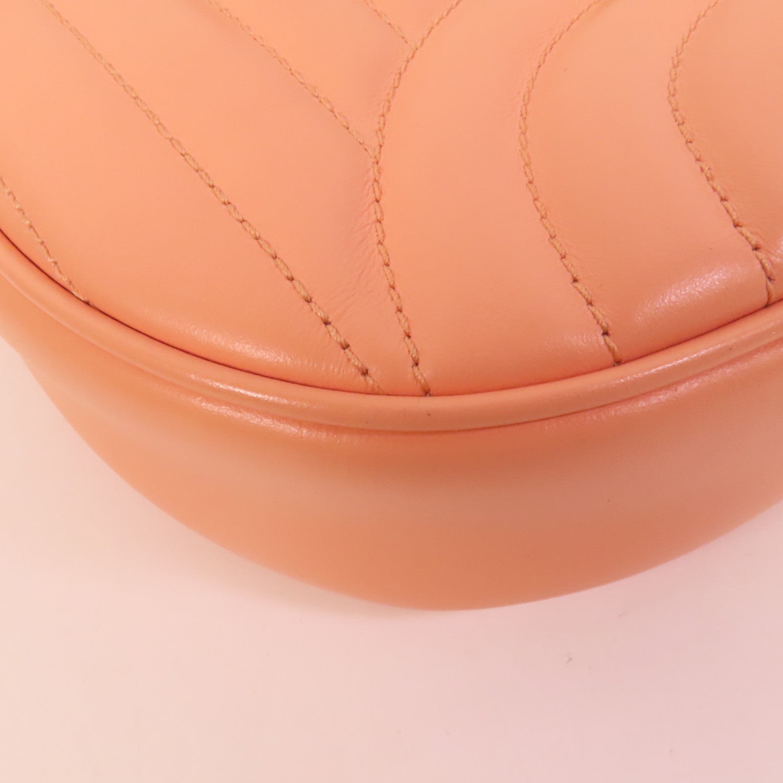 GUCCI 牛皮皮革GG Marmont Half Moon金扣手挽肩背兩用袋
