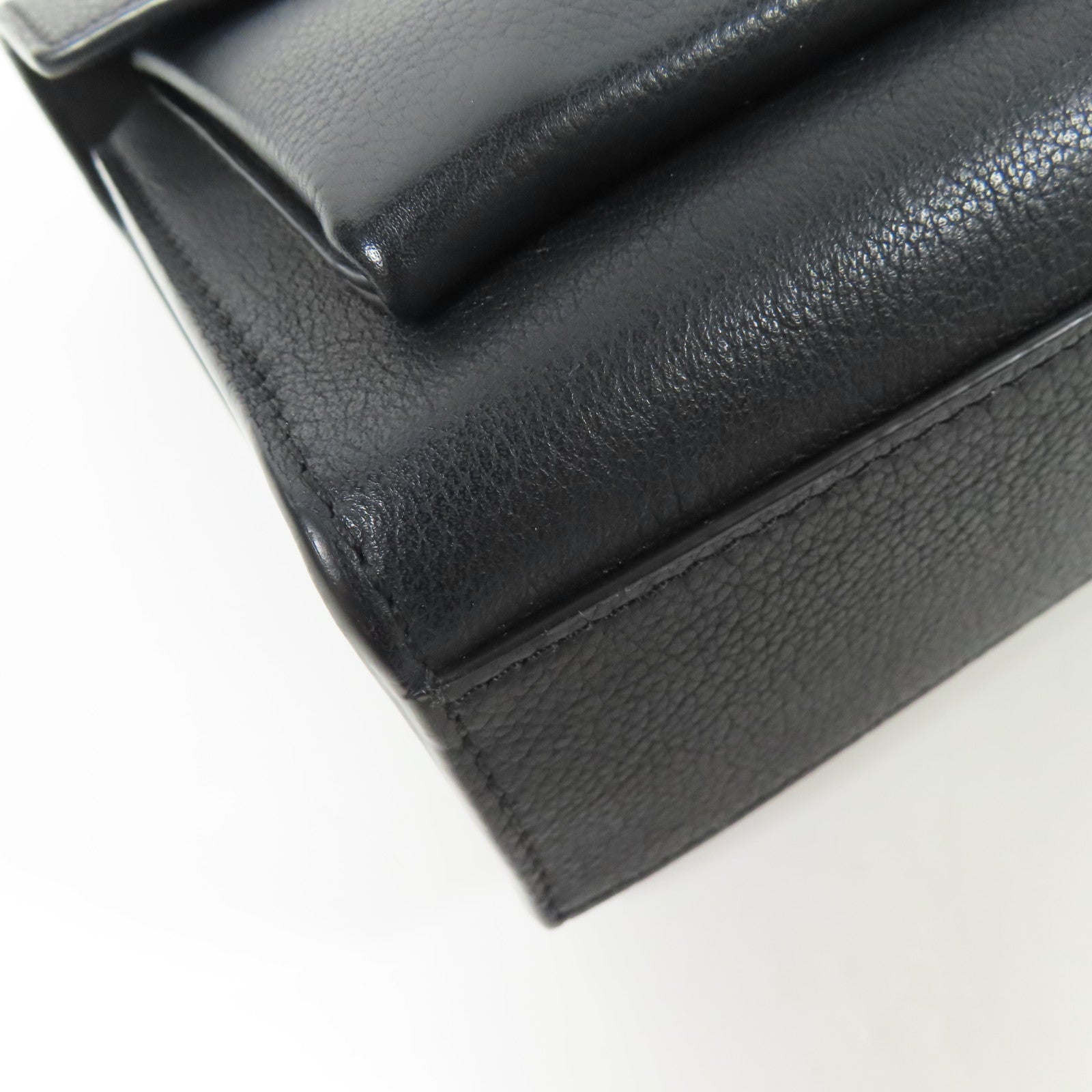 LOUIS VUITTON 牛皮皮革My Lock Me銀扣肩背袋