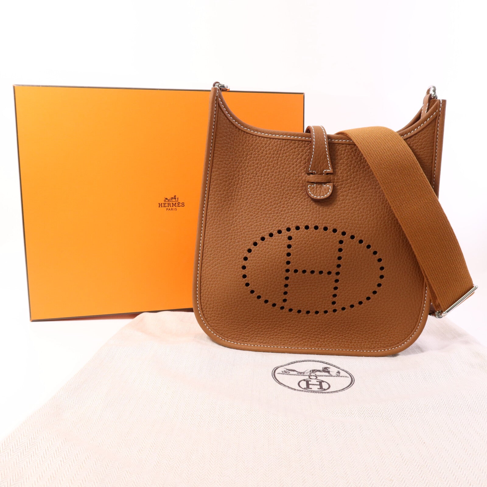 HERMES Clemence皮革Evelyne 23銀扣肩背袋Gold