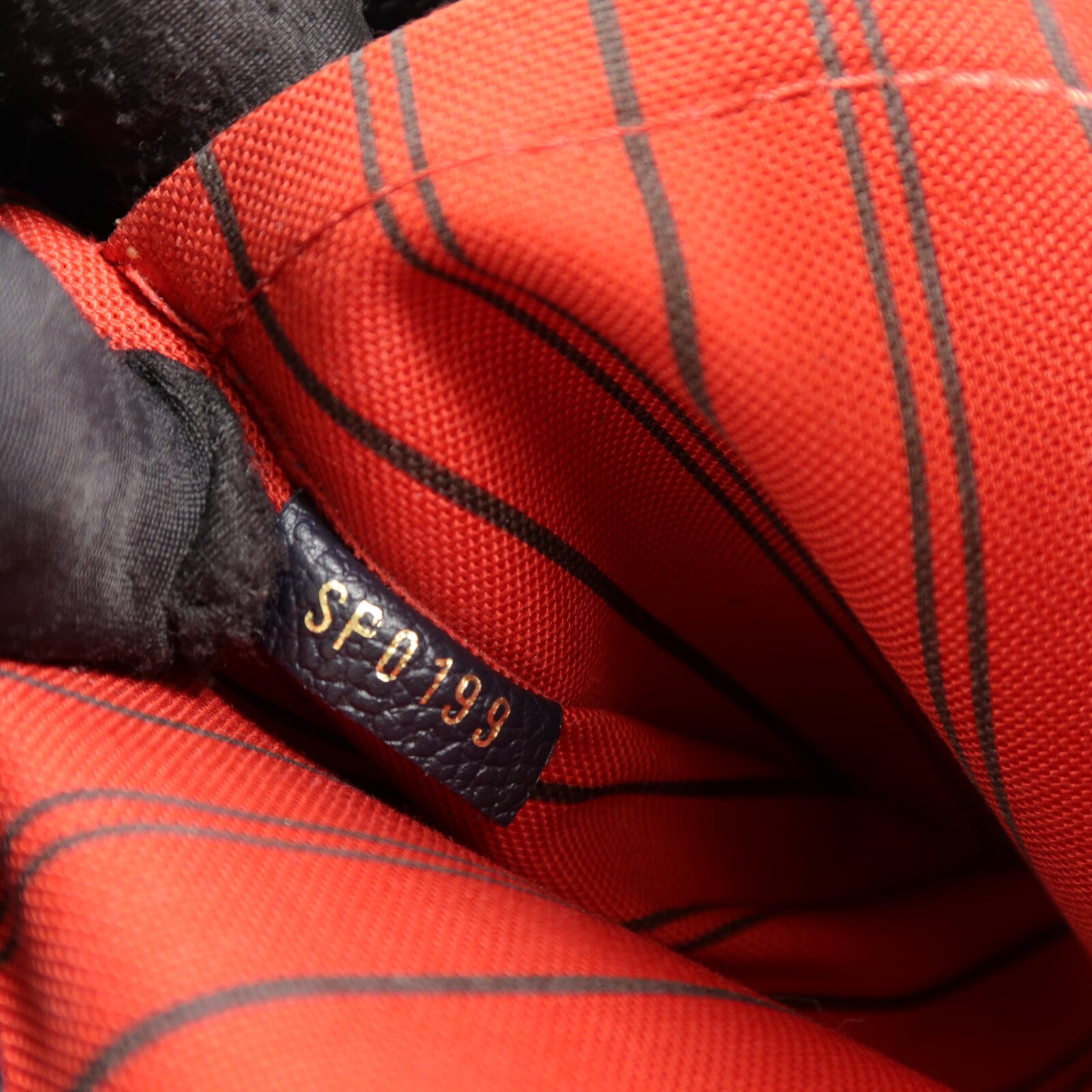 LOUIS VUITTON Monogram Empreinte Montaigne MM手挽肩背兩用袋