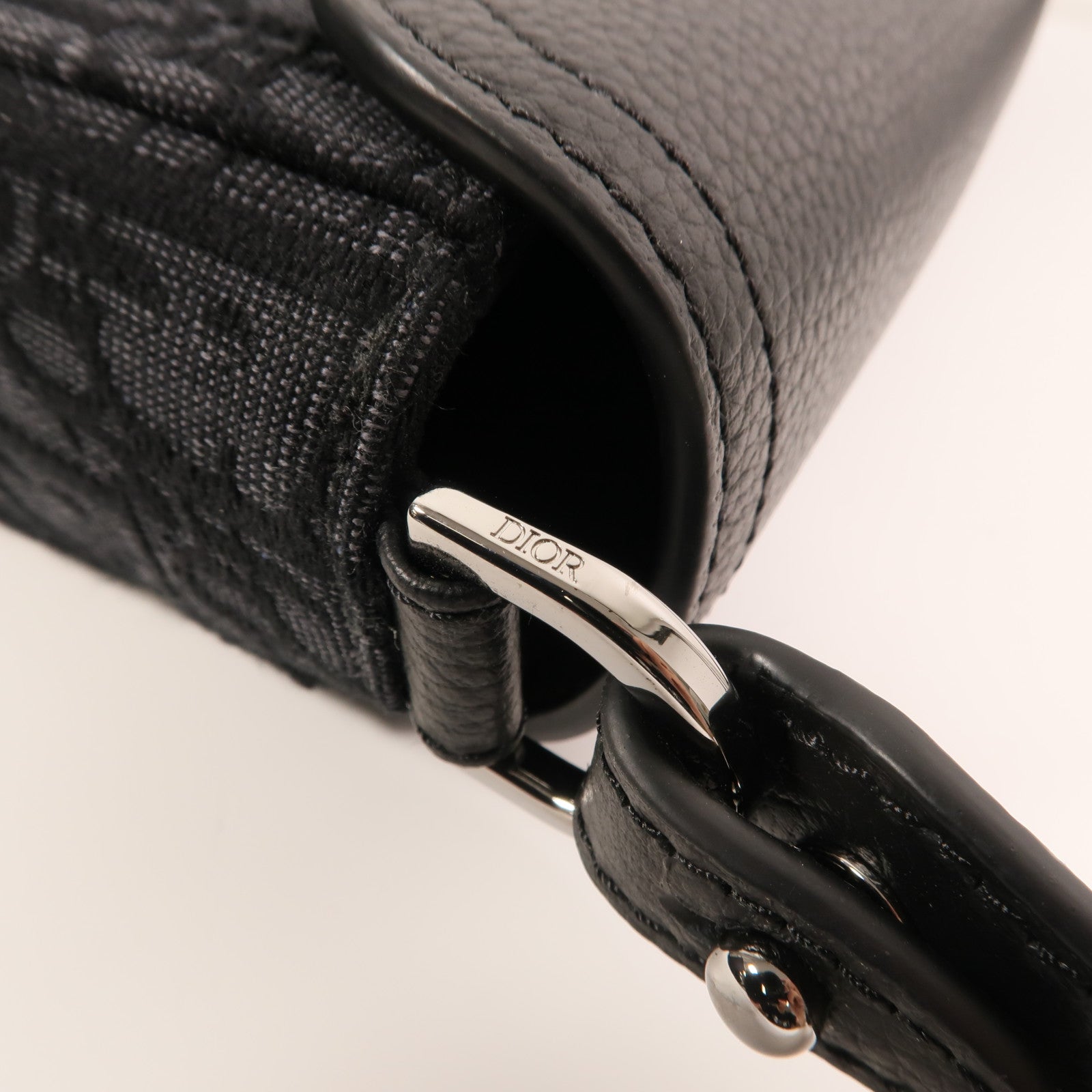 Dior 帆布Mini Saddle Messenger肩背袋