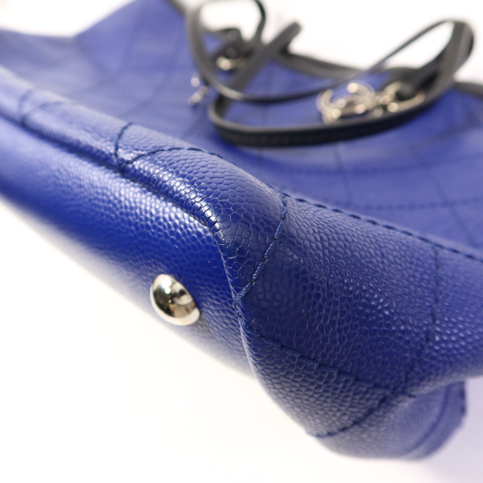 CHANEL 牛皮皮革Totebag銀扣手挽袋