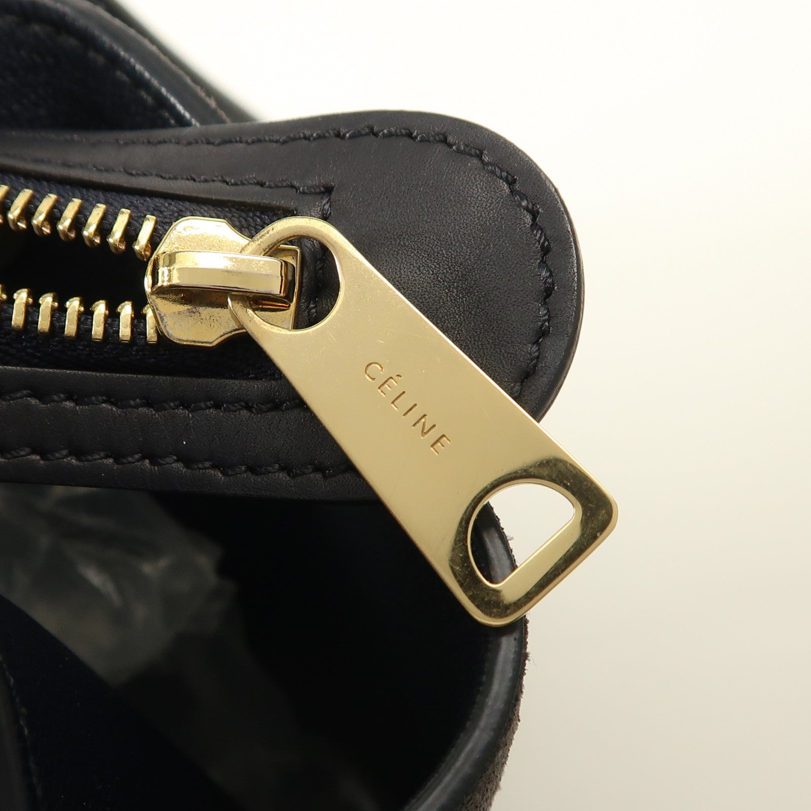 CELINE 牛皮皮革Trapeze金扣手挽袋