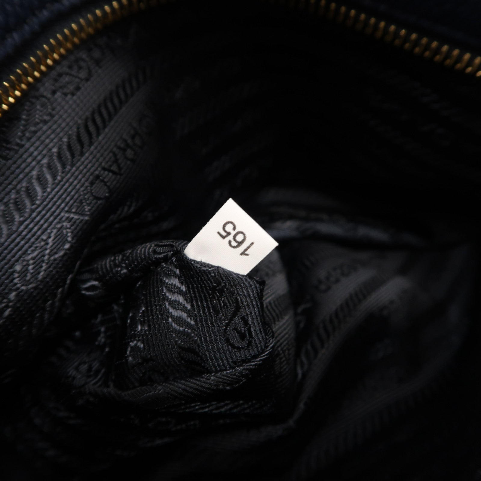 PRADA 牛皮皮革Shoulder Bag金扣肩背袋深藍色