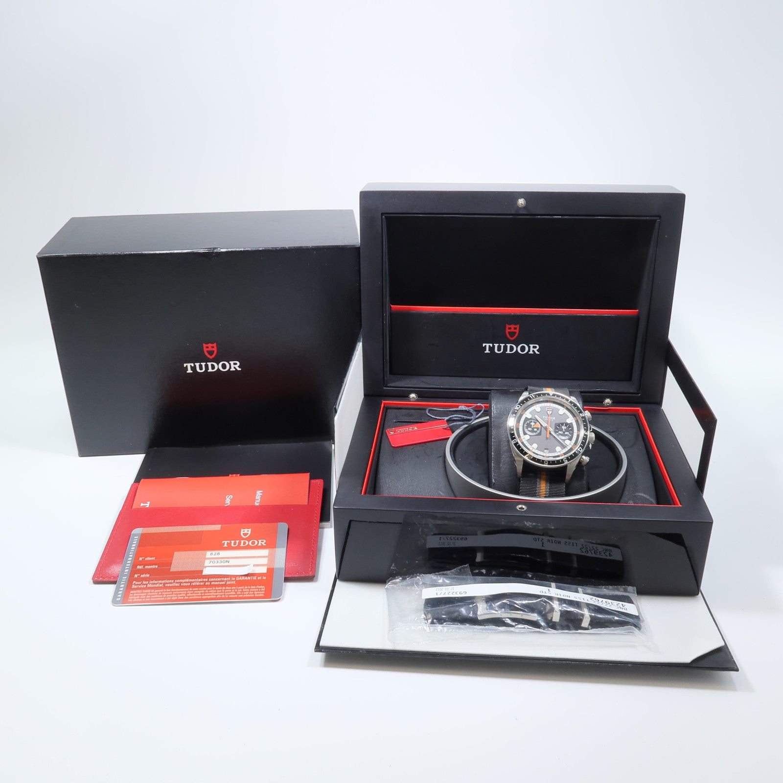 TUDOR Heritage Chrono 70300N
