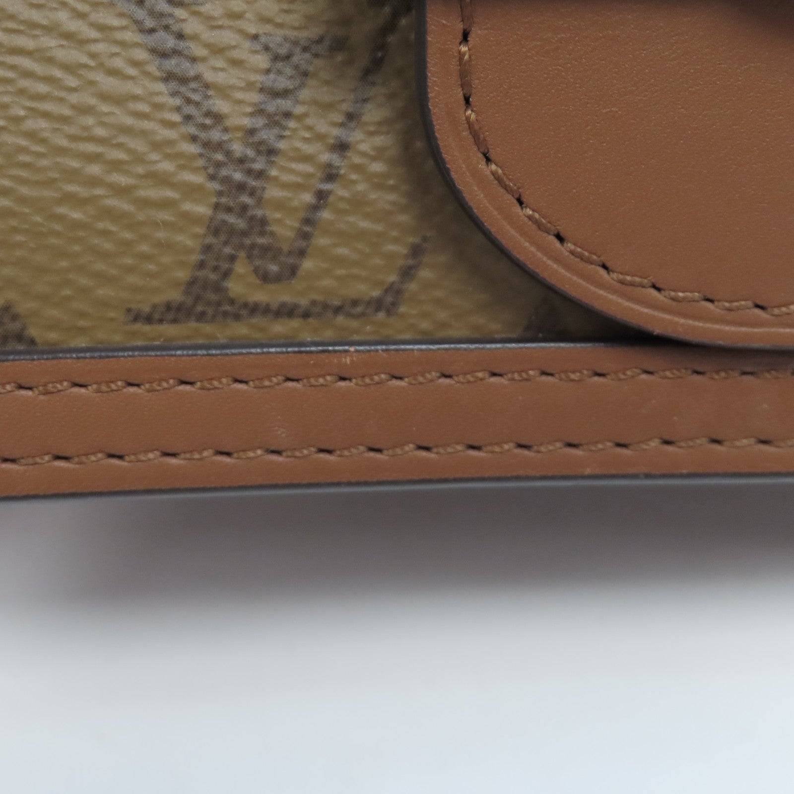LOUIS VUITTON Monogram Reverse Mini Dauphine金扣肩背袋啡色