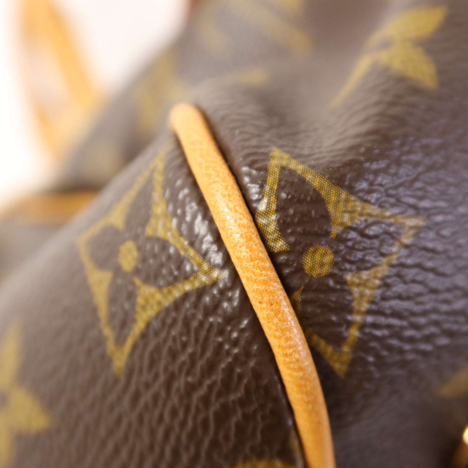 LOUIS VUITTON Monogram Tivoli GM金扣肩背袋