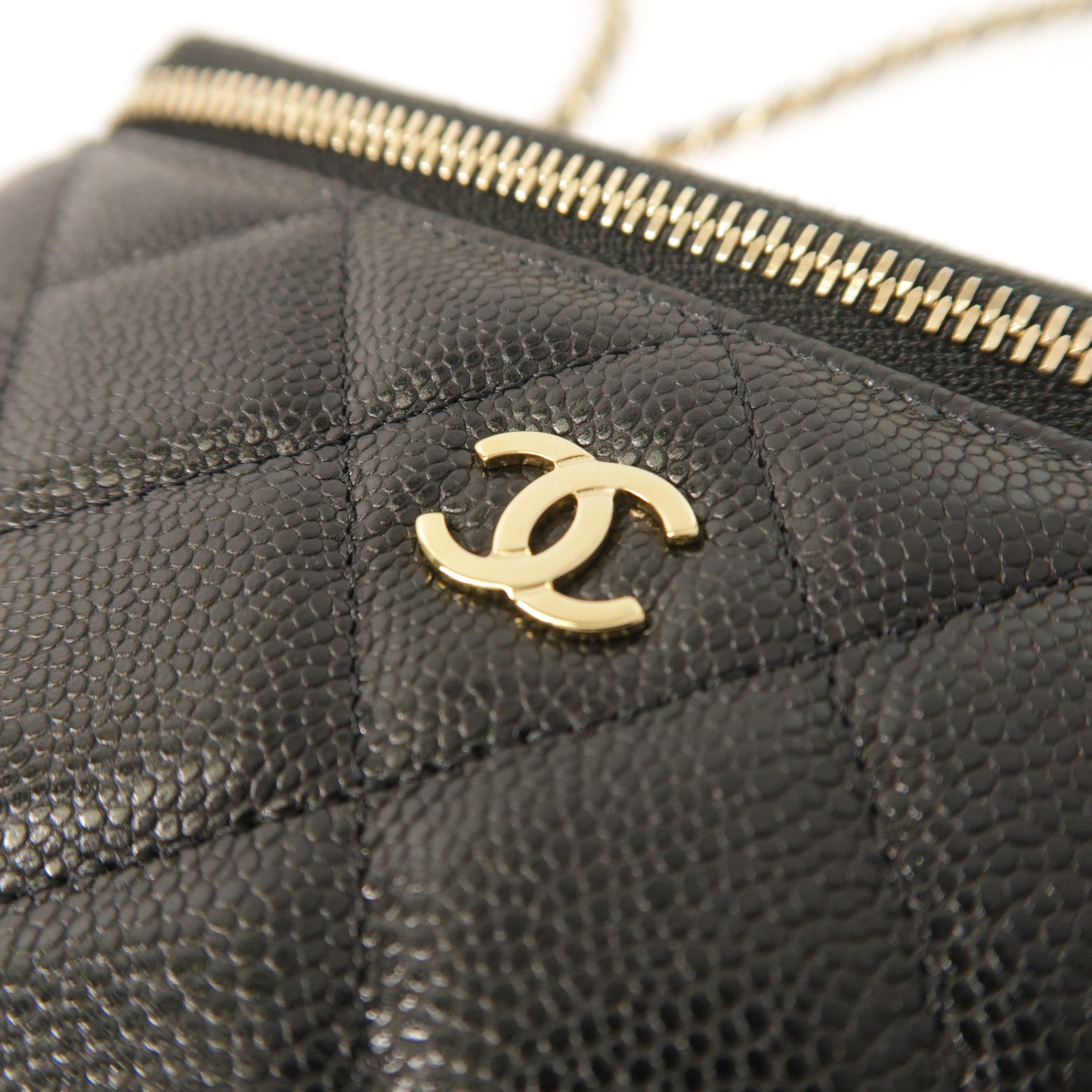 CHANEL 牛皮皮革Vanity Case金扣鏈帶肩背袋