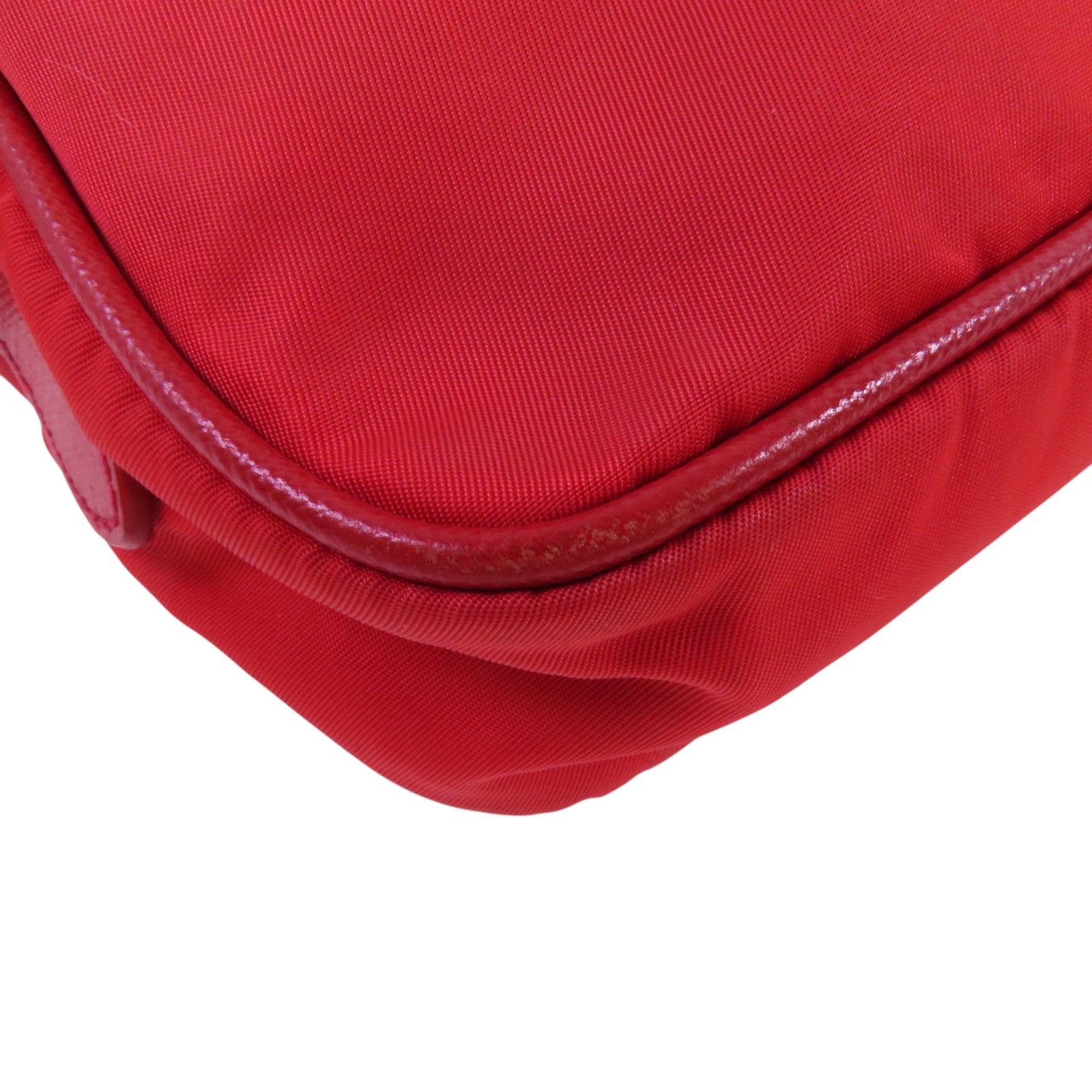 PRADA 尼龍Shoulder Bag金扣肩背袋