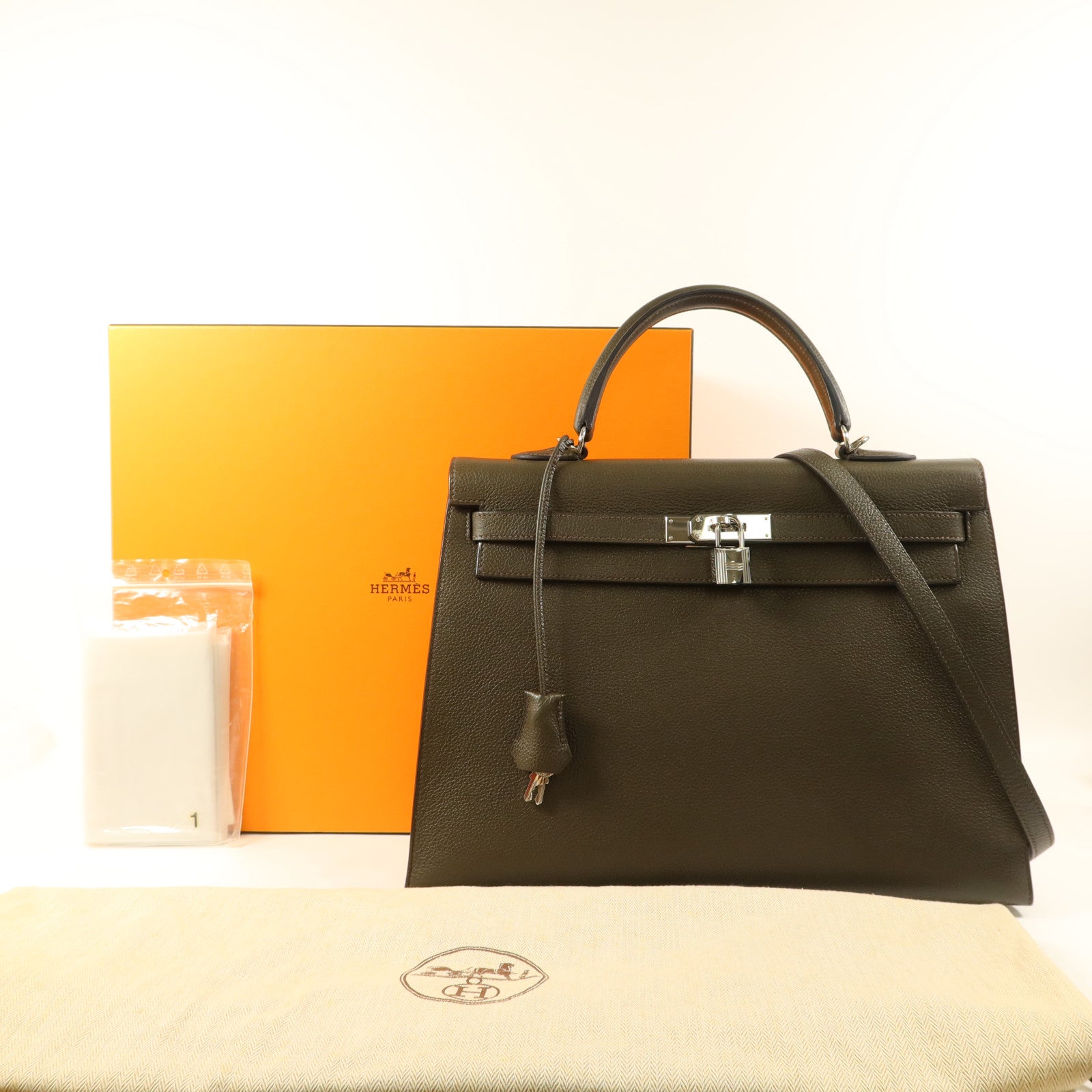 HERMES Chevre皮革Kelly 35銀扣手挽肩背兩用袋Vert Olive