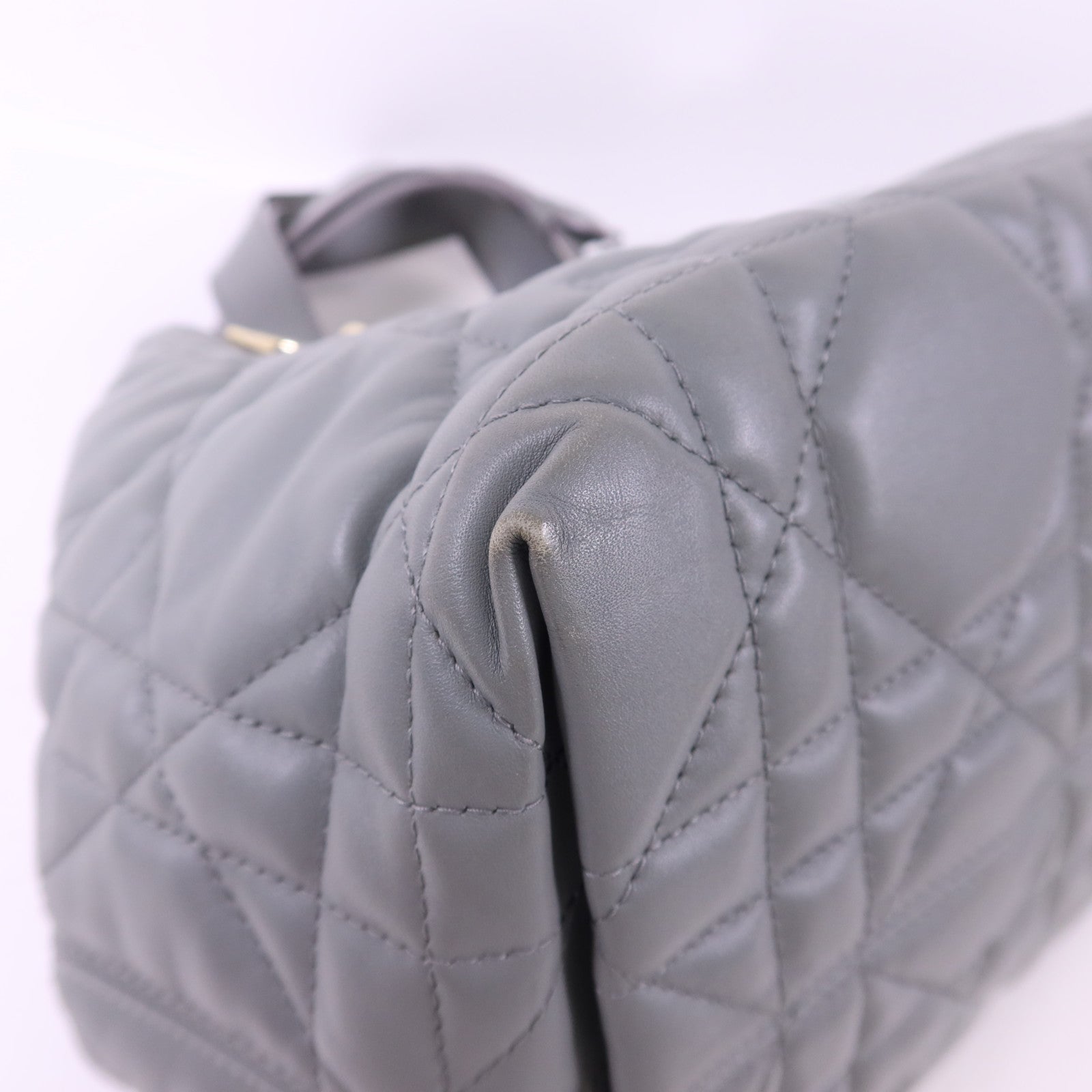 Dior 牛皮皮革Toujours Medium金扣手挽袋