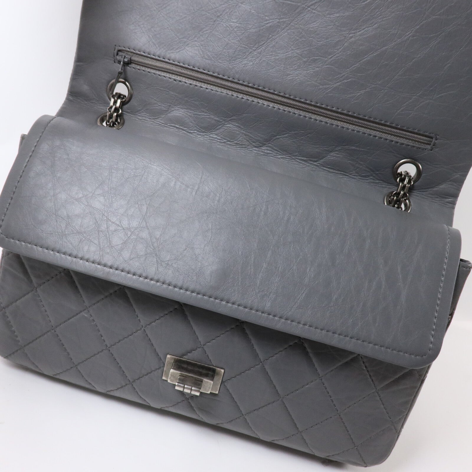 CHANEL 牛皮皮革2.55鏈帶肩背袋
