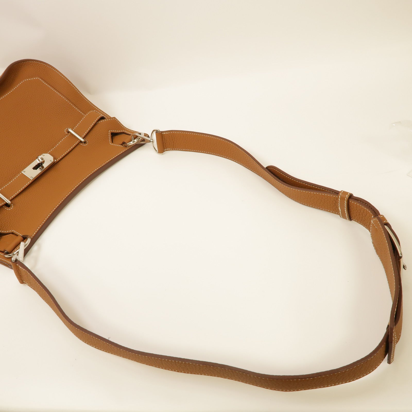 HERMES Clemence皮革Jypsiere 31銀扣肩背袋經典駝色