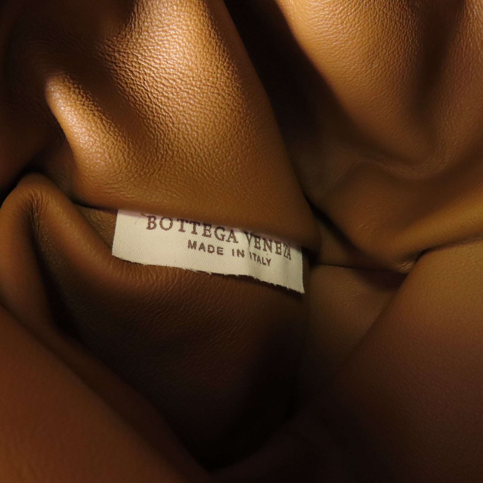 BOTTEGA VENETA 【激減優惠】皮革Chain Pouch Bag金扣鏈帶肩背袋