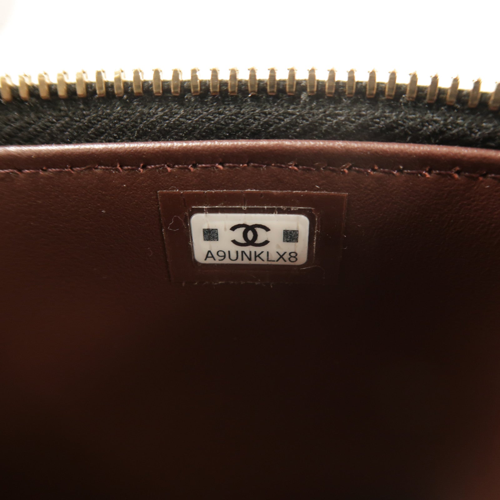 CHANEL 牛皮皮革Vanity Case金扣鏈帶肩背袋