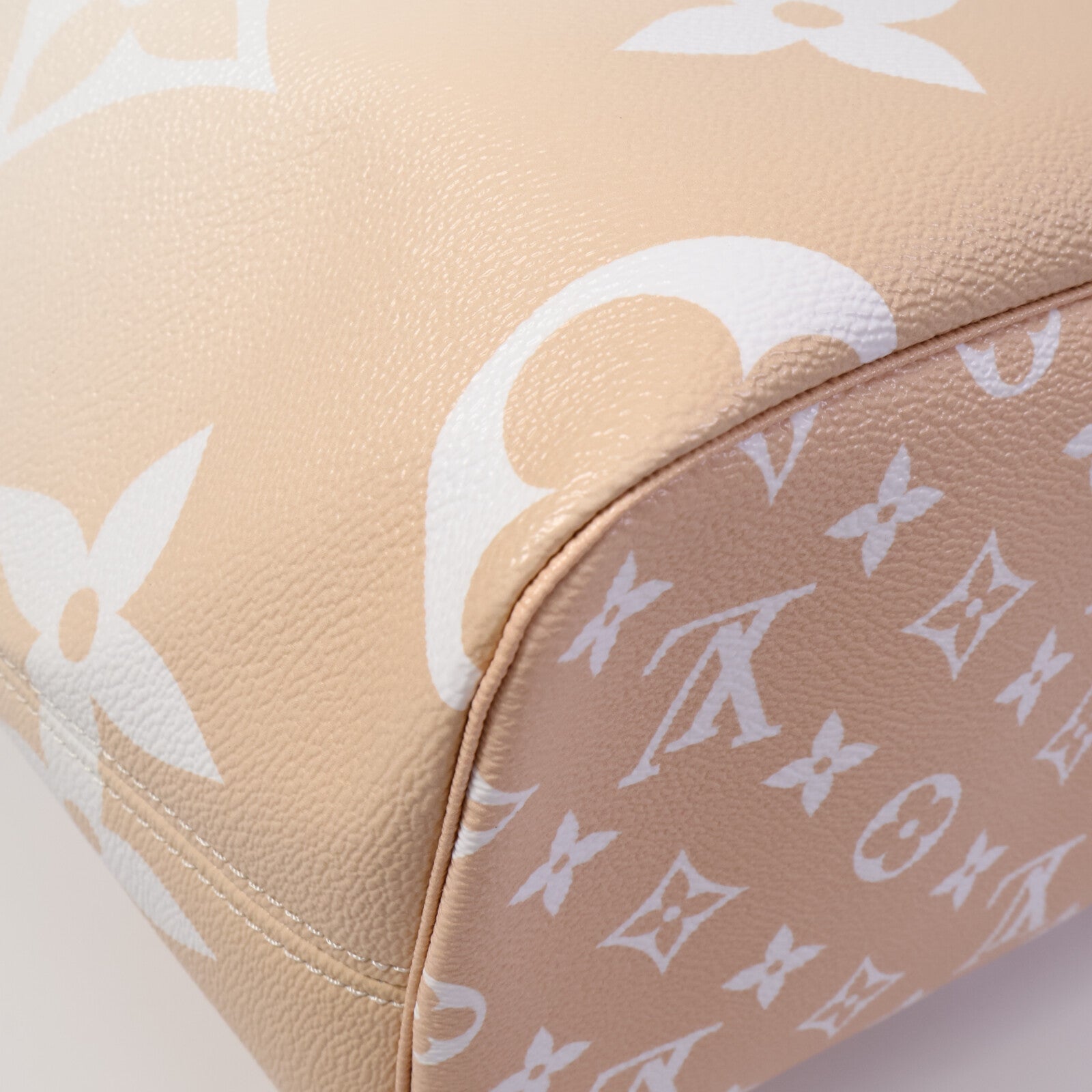 LOUIS VUITTON Monogram Gaint By The Pool Neverfull MM手挽袋