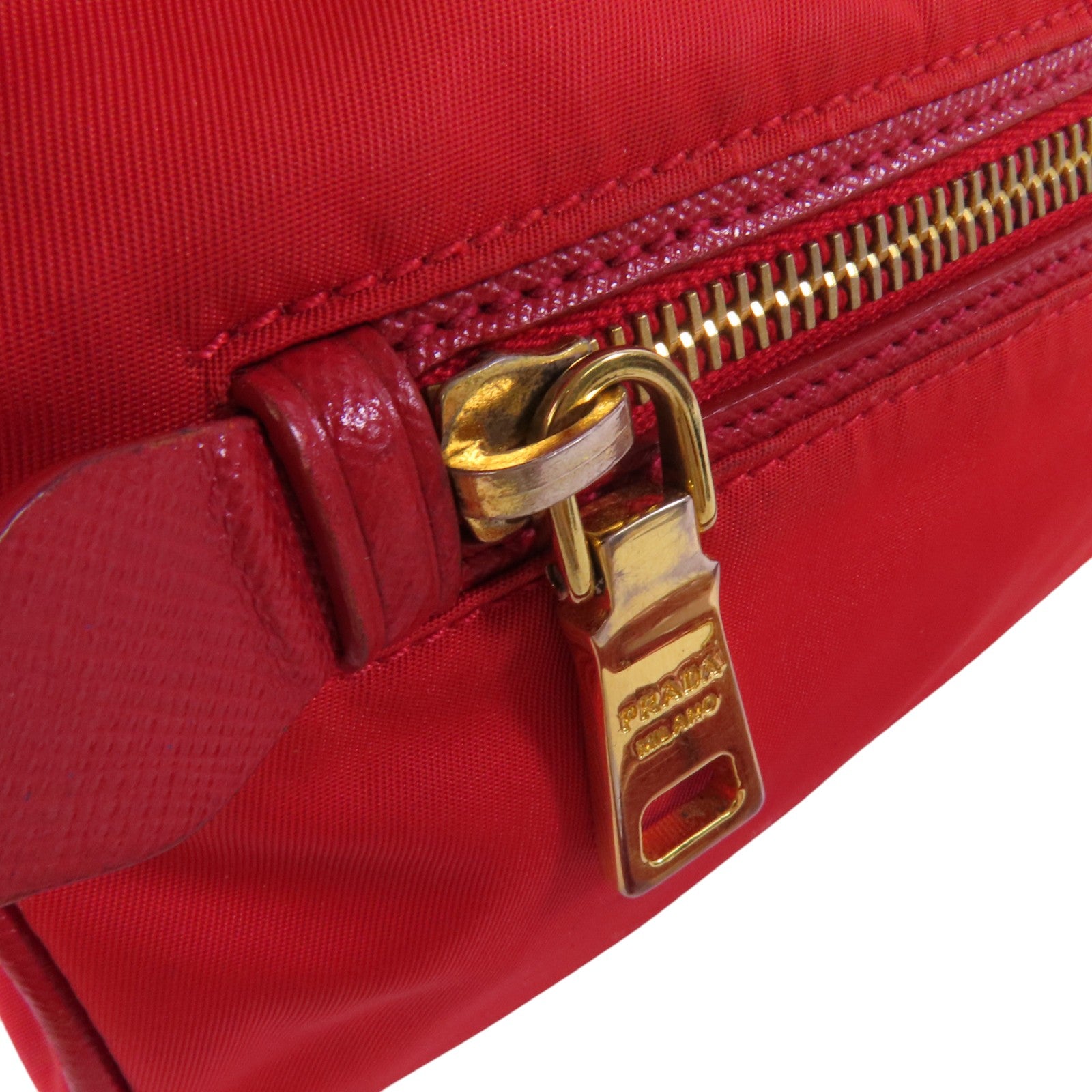 PRADA 尼龍Shoulder Bag金扣肩背袋