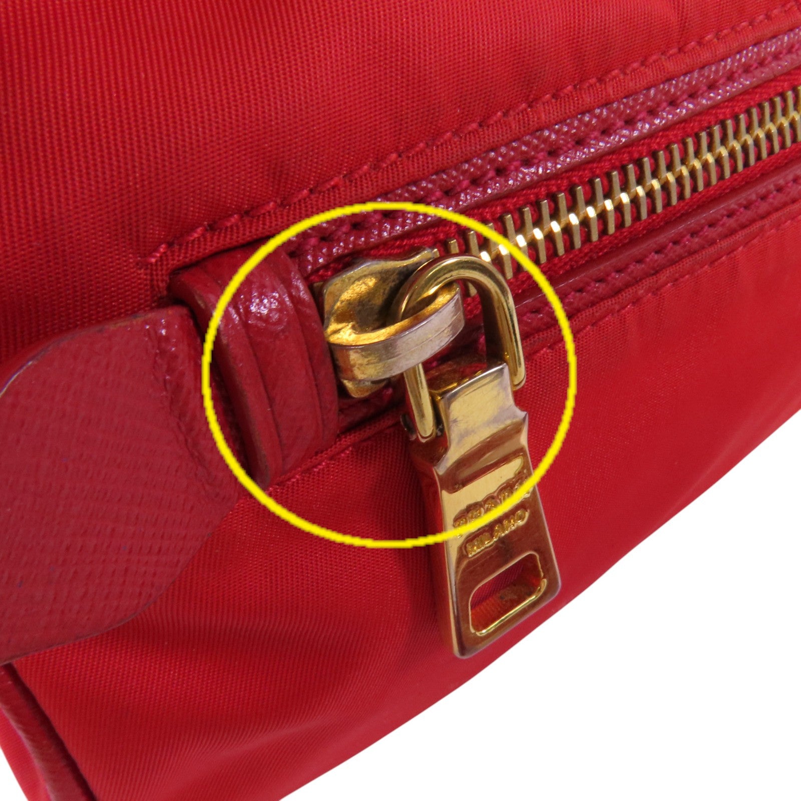 PRADA 尼龍Shoulder Bag金扣肩背袋