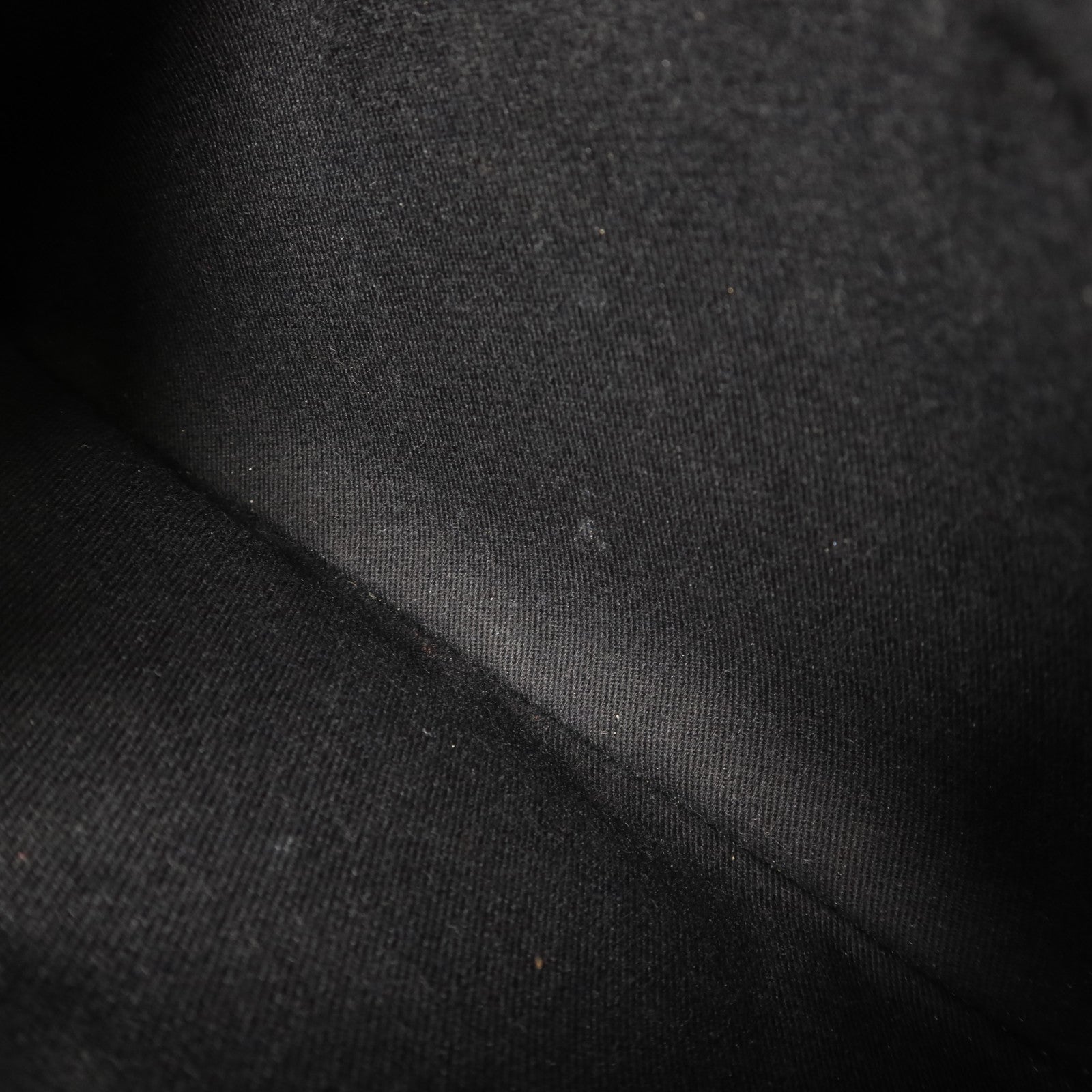 CHANEL 牛皮皮革Totebag銀扣手挽袋