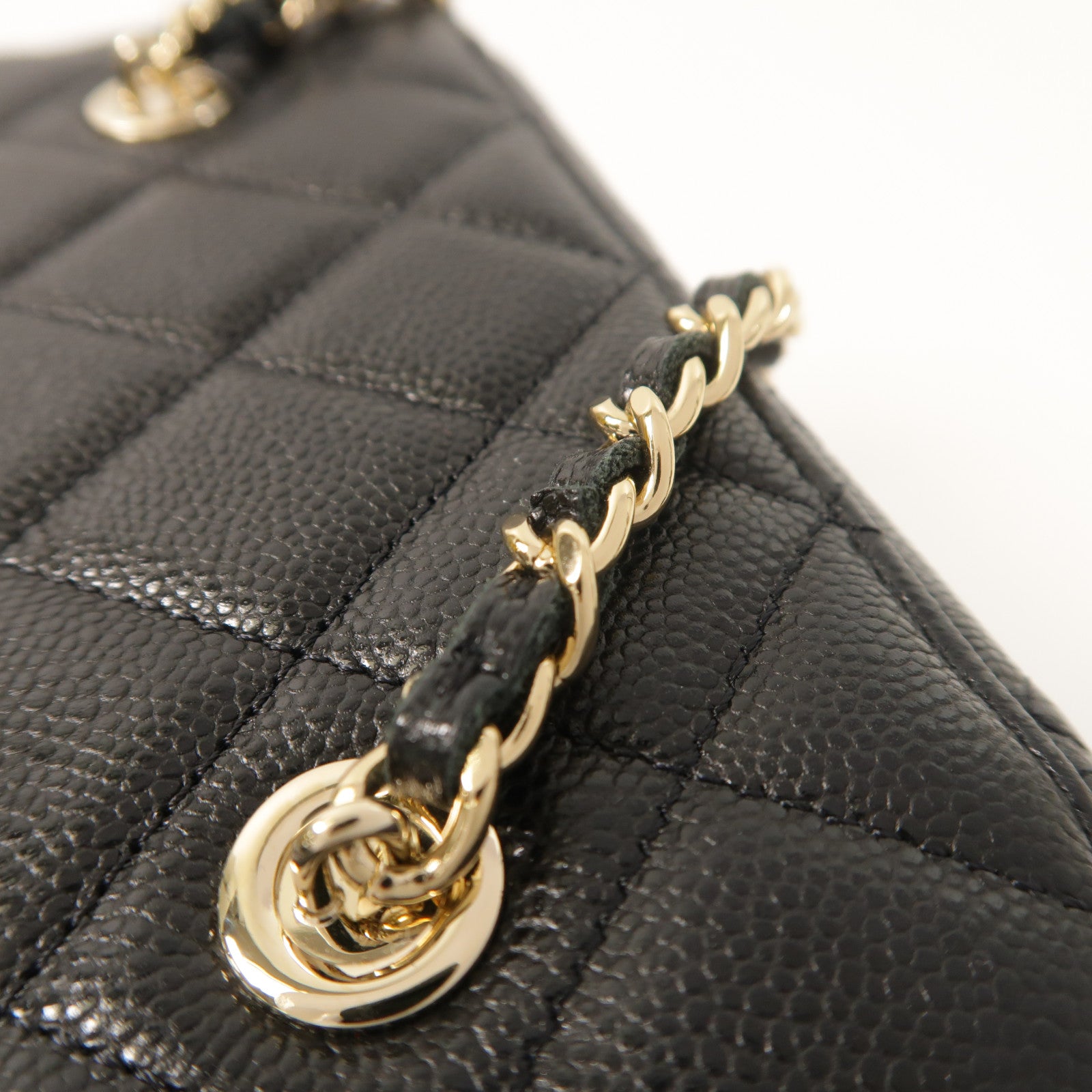 CHANEL 牛皮皮革Vanity Case金扣鏈帶肩背袋