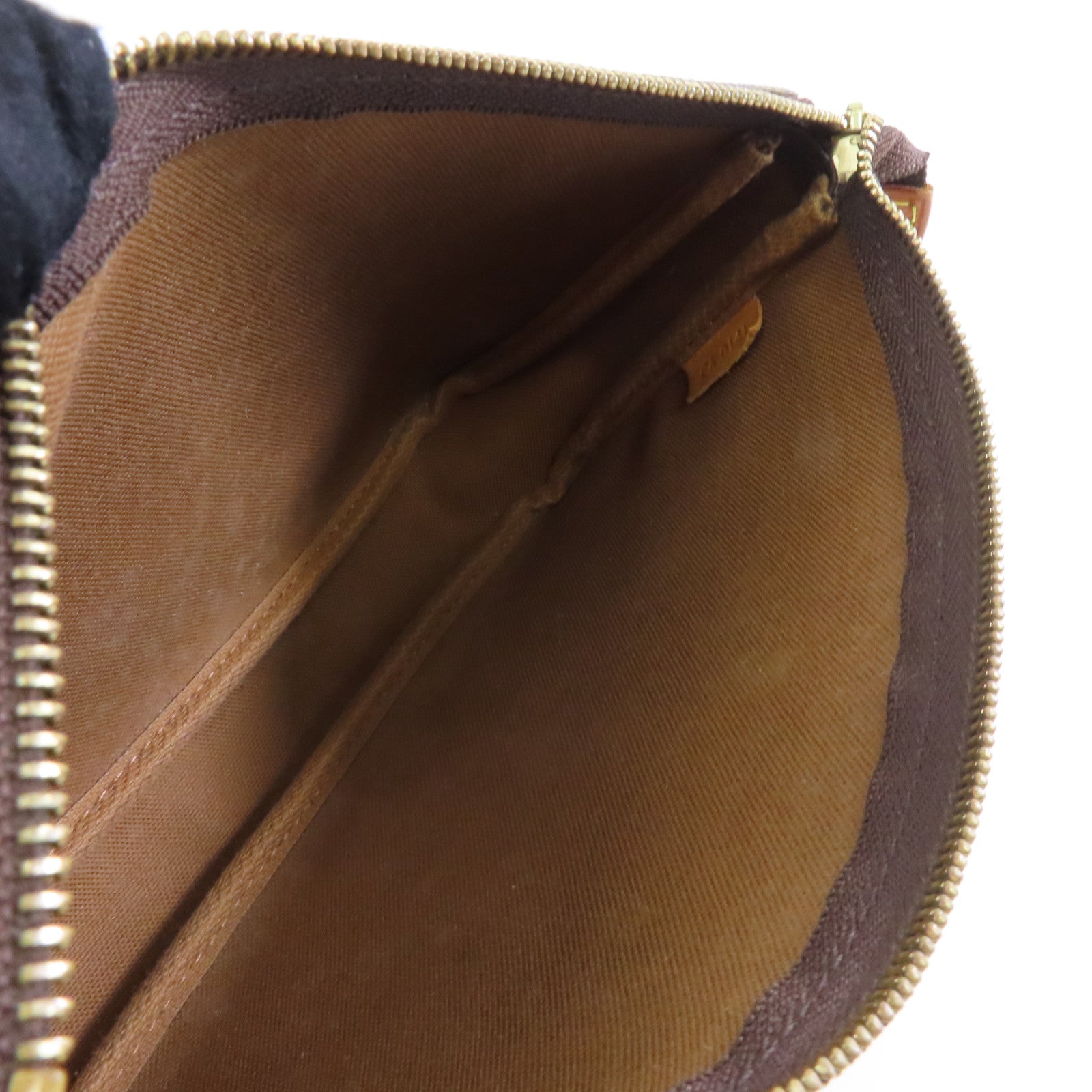 LOUIS VUITTON Monogram Pochette Accessoires金扣手挽袋啡色