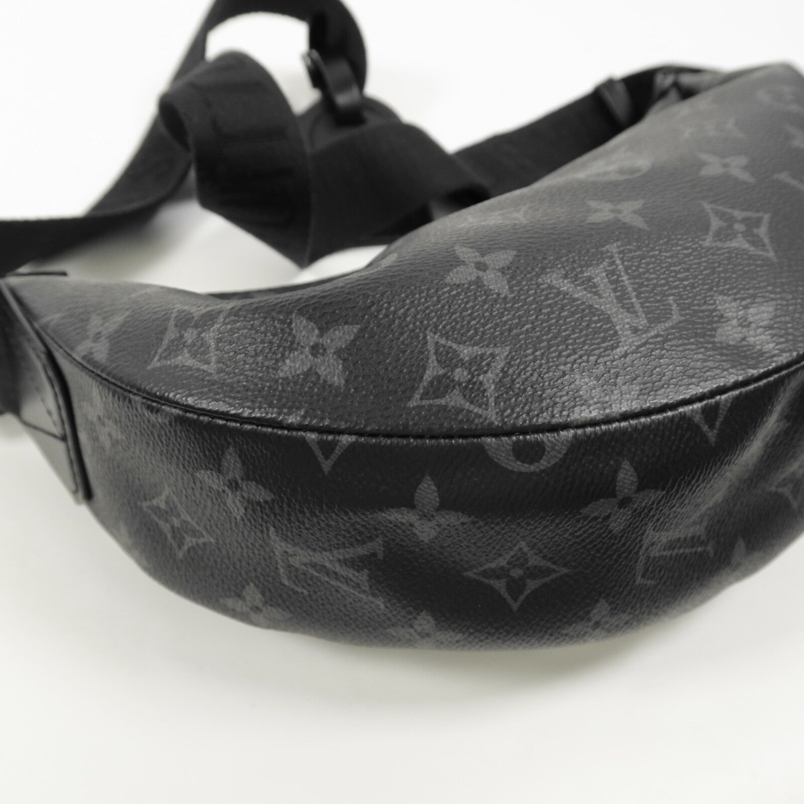 LOUIS VUITTON Monogram Eclipse Hamac Bag PM肩背袋