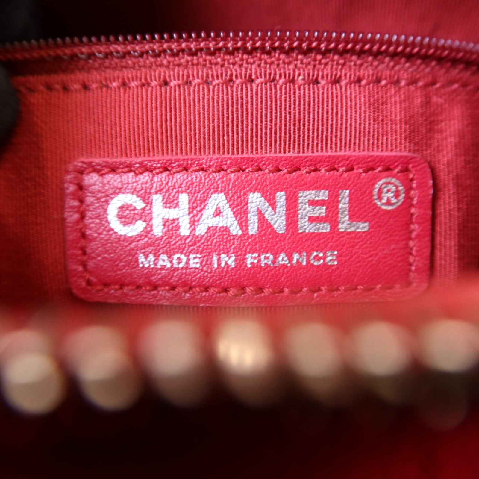 CHANEL 牛皮皮革/麂皮皮革Gabrielle Small鏈帶肩背袋