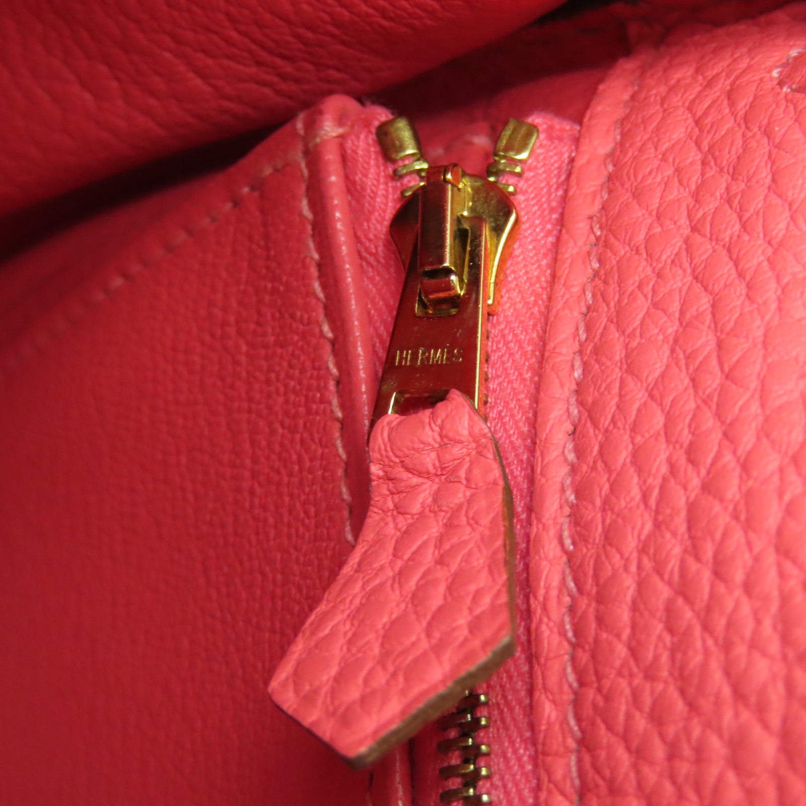 HERMES Togo皮革Kelly 28金扣手挽肩背兩用袋橘桃粉色